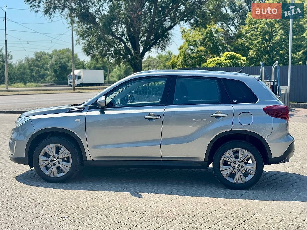 Suzuki Vitara 2019 VIN TSMLYD01S00711538 фото оголошення 7 з 35