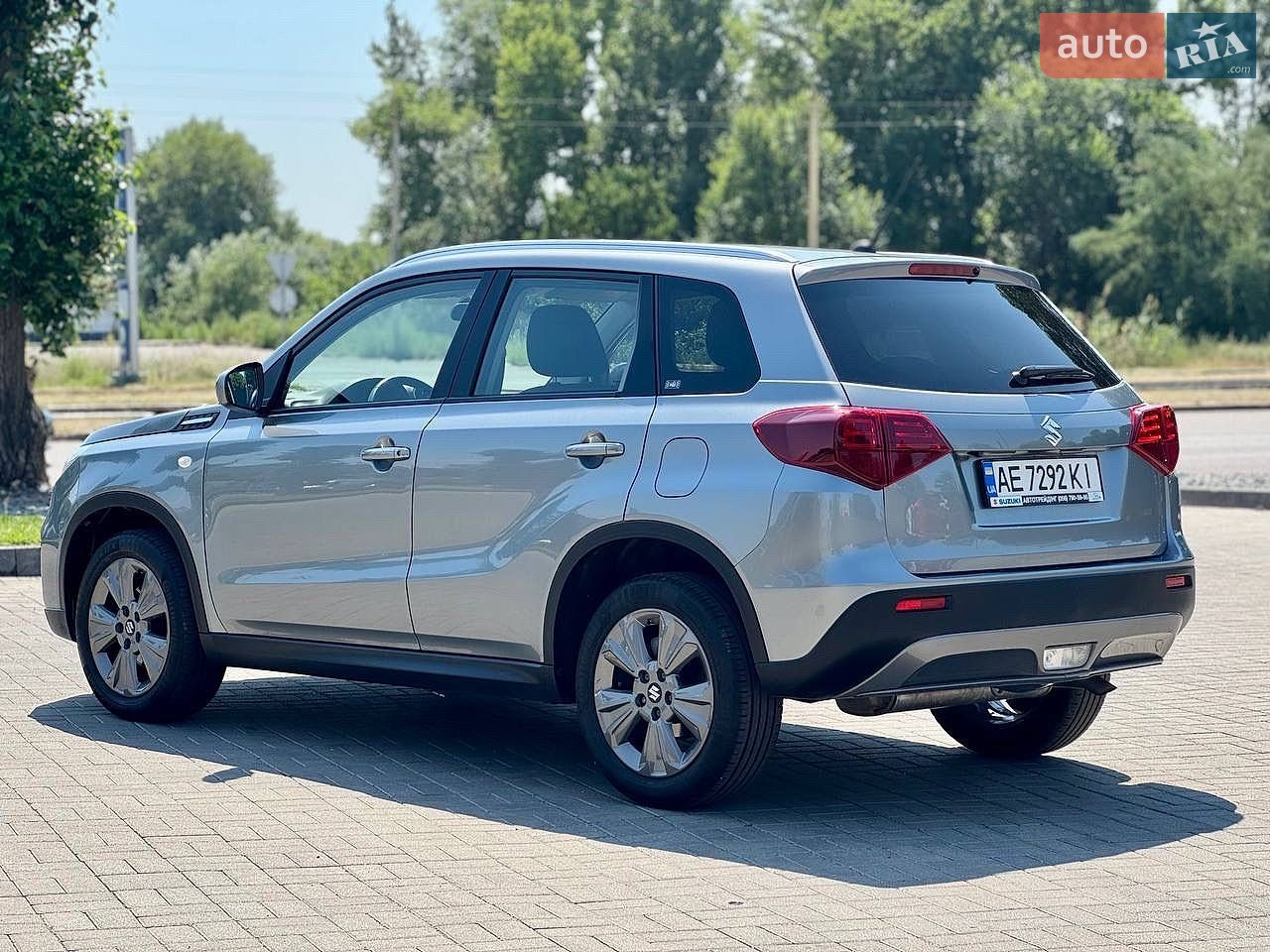 Suzuki Vitara 2019 VIN TSMLYD01S00711538 фото оголошення 9 з 35