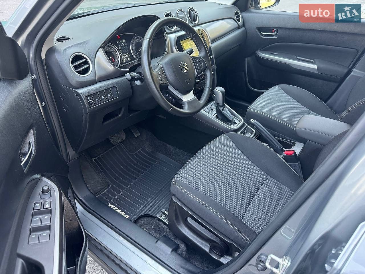 Suzuki Vitara 2019 VIN TSMLYD01S00711538 фото оголошення 10 з 35