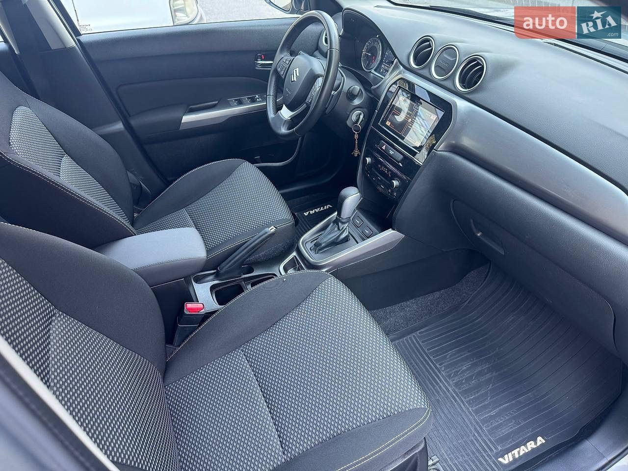 Suzuki Vitara 2019 VIN TSMLYD01S00711538 фото оголошення 15 з 35