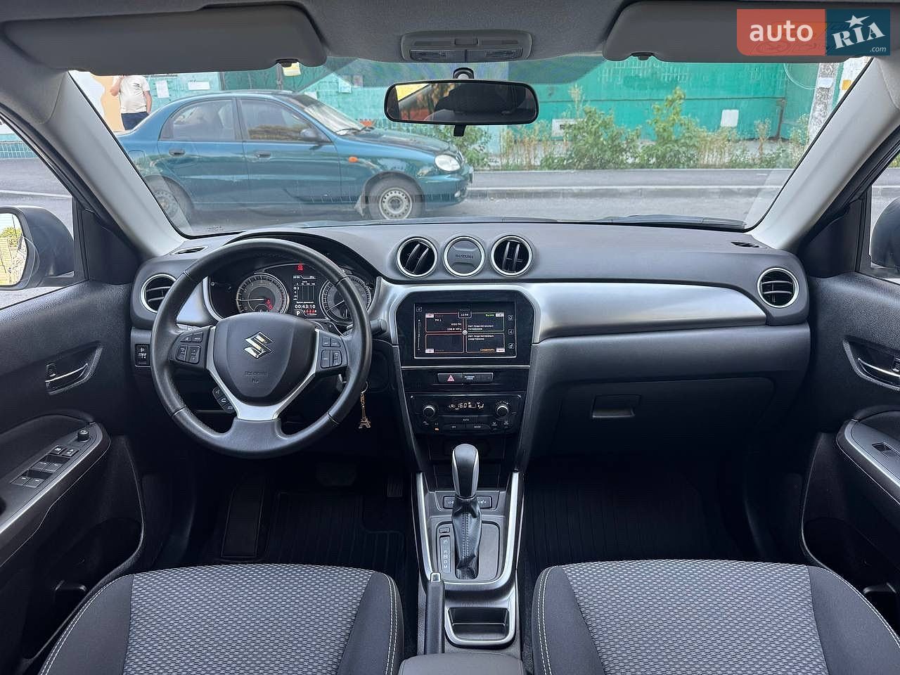 Suzuki Vitara 2019 VIN TSMLYD01S00711538 фото оголошення 16 з 35