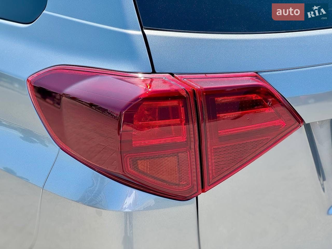 Suzuki Vitara 2019 VIN TSMLYD01S00711538 фото оголошення 29 з 35