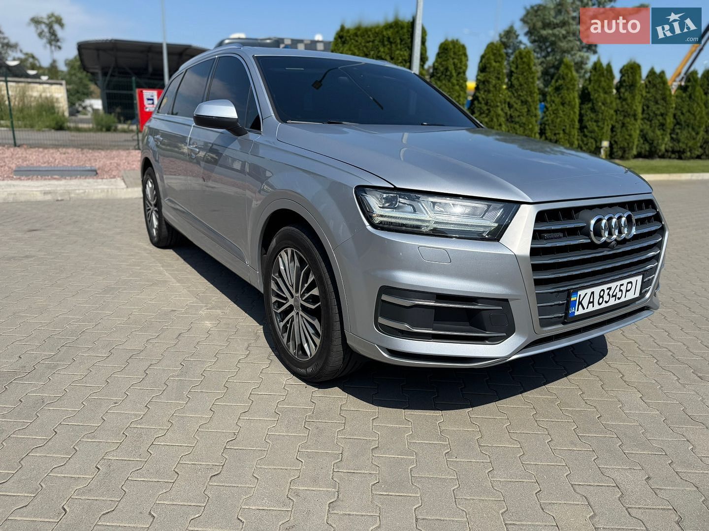 Audi Q7 2017 VIN WA1LHBF78HD045613 фото оголошення 8 з 46