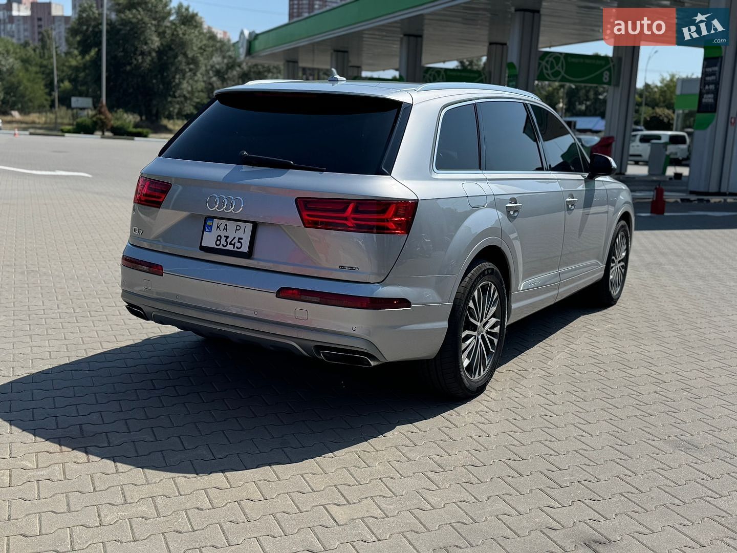 Audi Q7 2017 VIN WA1LHBF78HD045613 фото оголошення 6 з 46