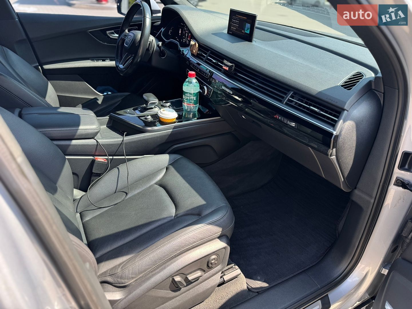Audi Q7 2017 VIN WA1LHBF78HD045613 фото оголошення 16 з 46