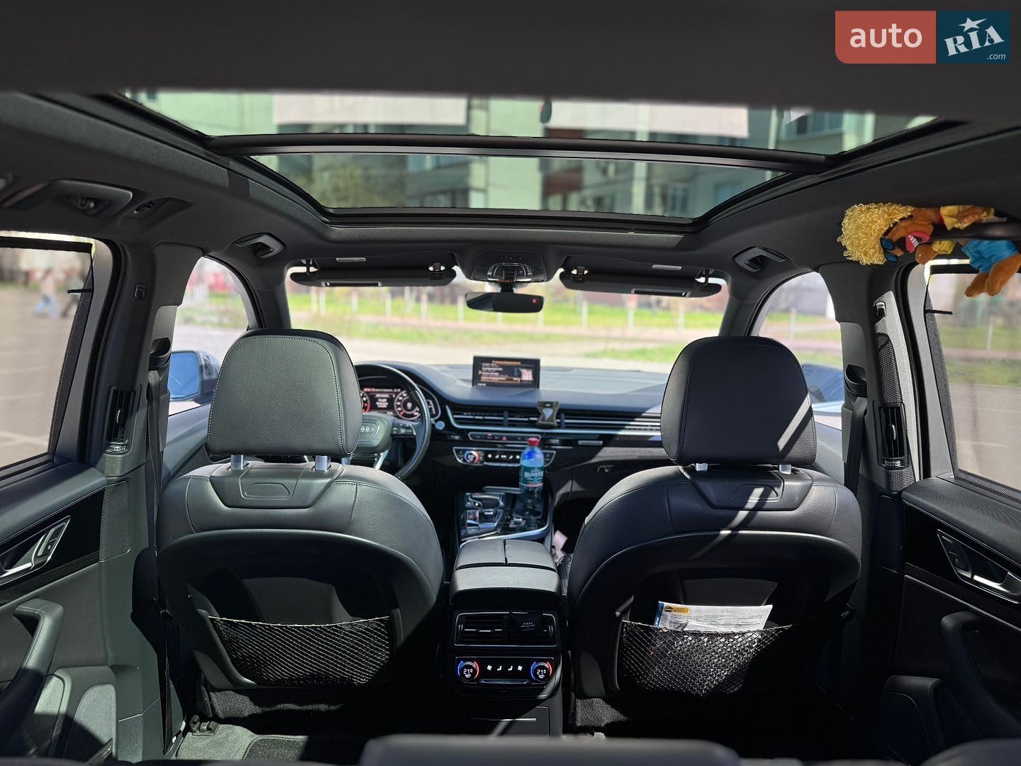 Audi Q7 2017 VIN WA1LHBF78HD045613 фото оголошення 22 з 46