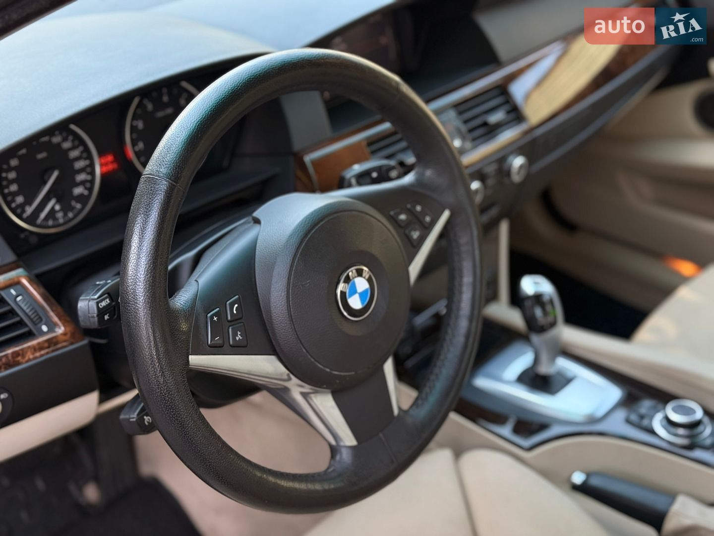 BMW 5 Series 2009 VIN WBANV9C50AC139495 фото оголошення 18 з 36