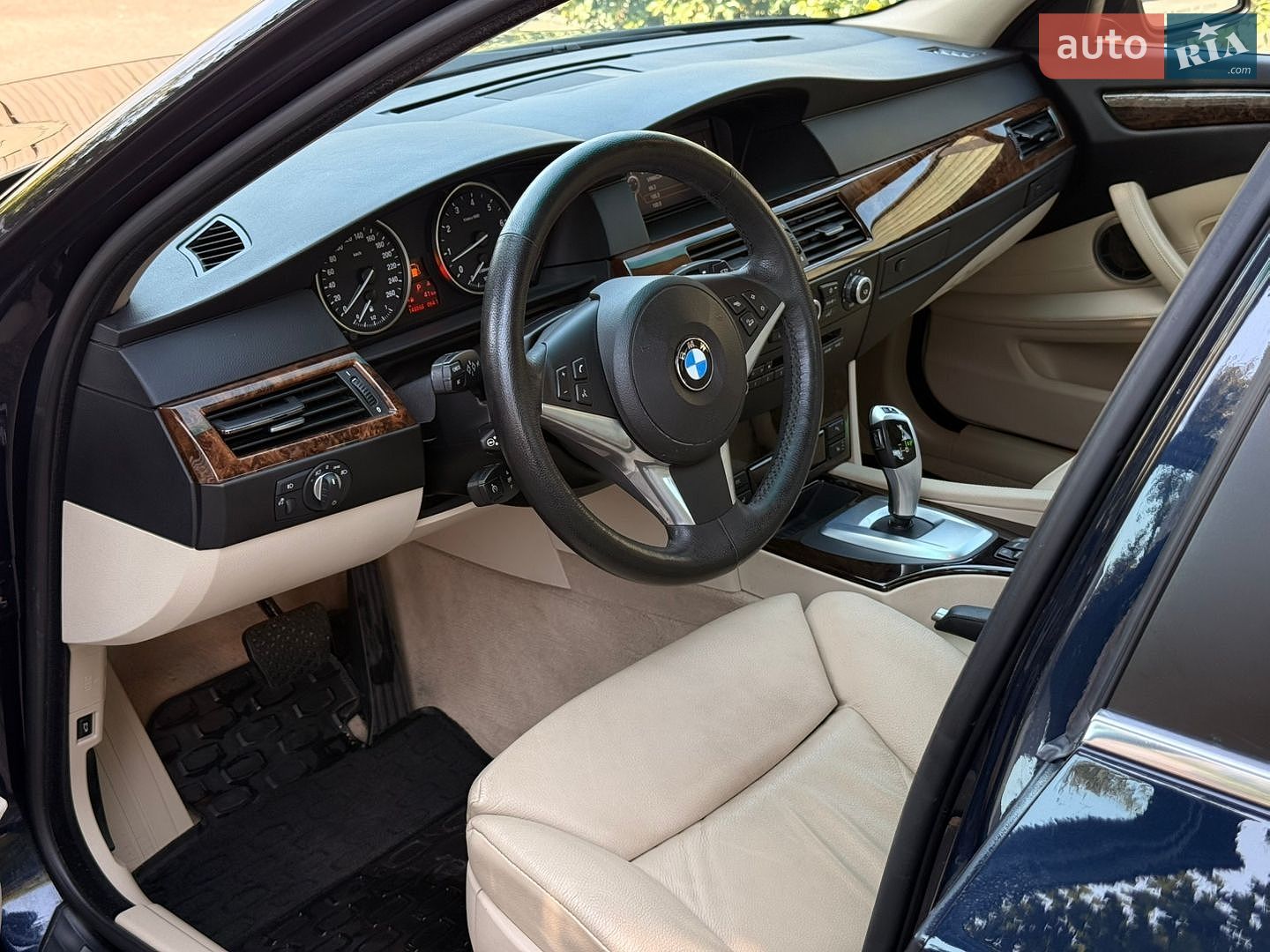BMW 5 Series 2009 VIN WBANV9C50AC139495 фото оголошення 14 з 36