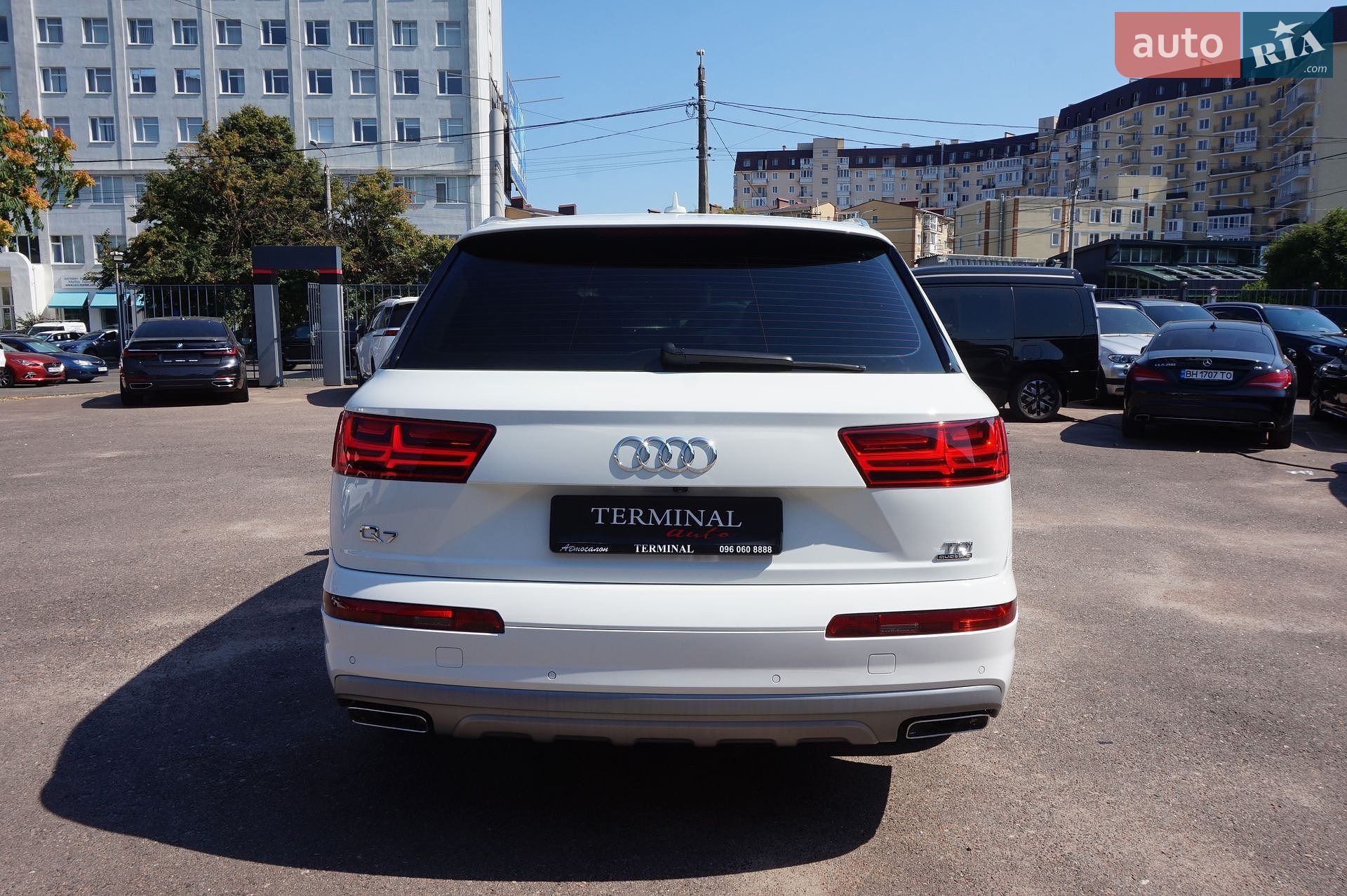 Audi Q7 2017 VIN WAUZZZ4M4JD000590 фото оголошення 6 з 87