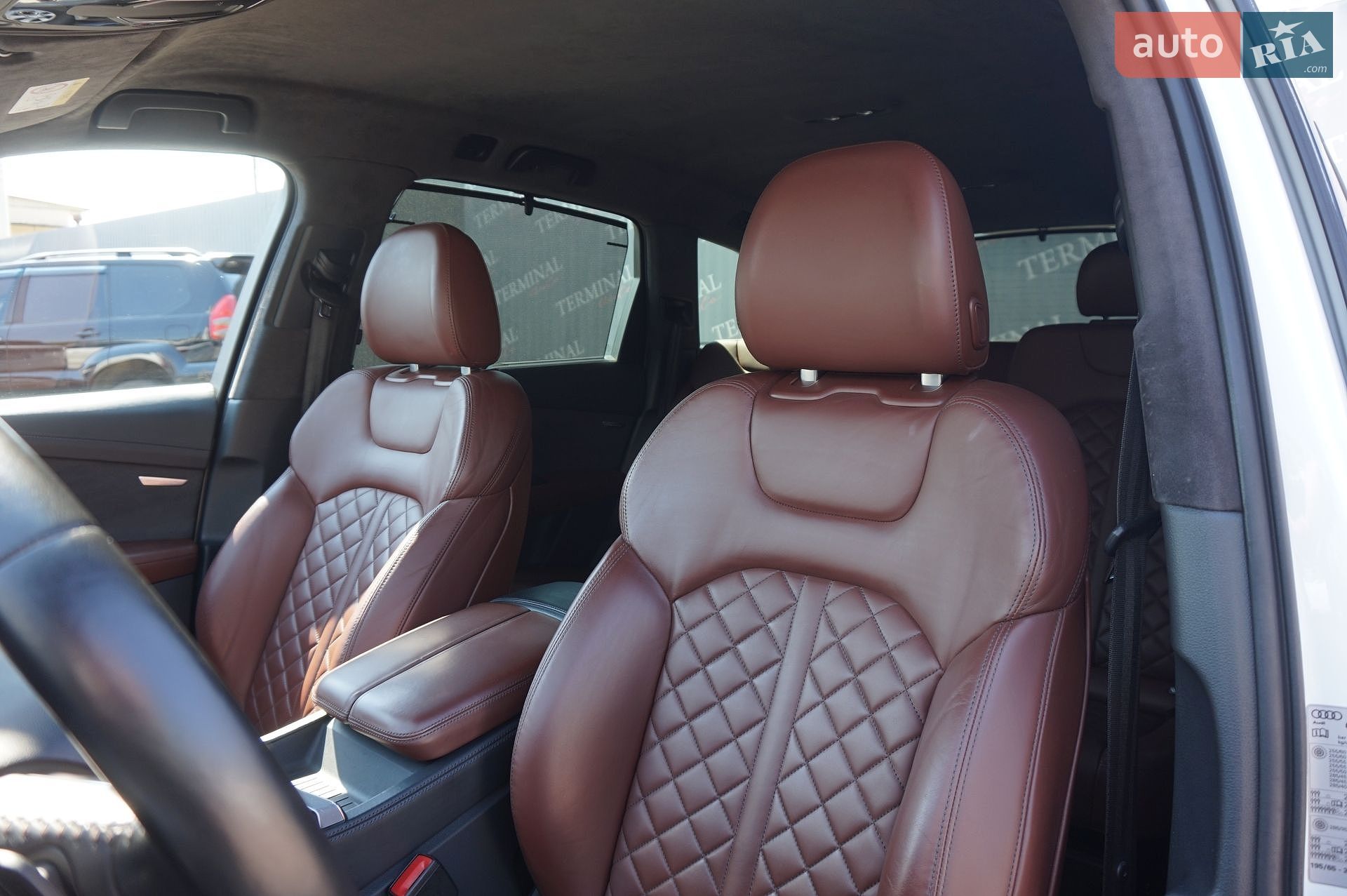 Audi Q7 2017 VIN WAUZZZ4M4JD000590 фото оголошення 27 з 87