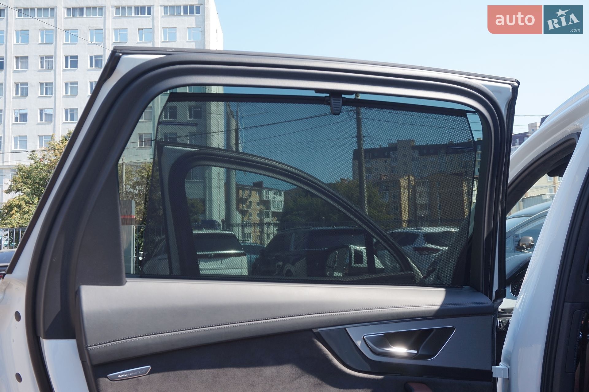 Audi Q7 2017 VIN WAUZZZ4M4JD000590 фото оголошення 29 з 87