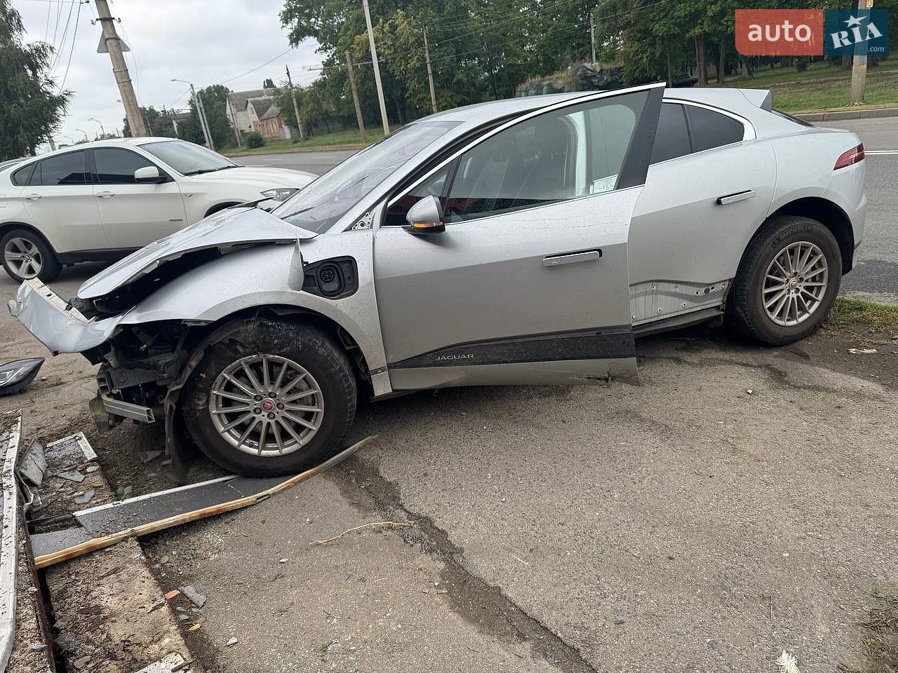 Jaguar I-Pace 2019 VIN SADHA2B13L1F83686 фото оголошення 13 з 16