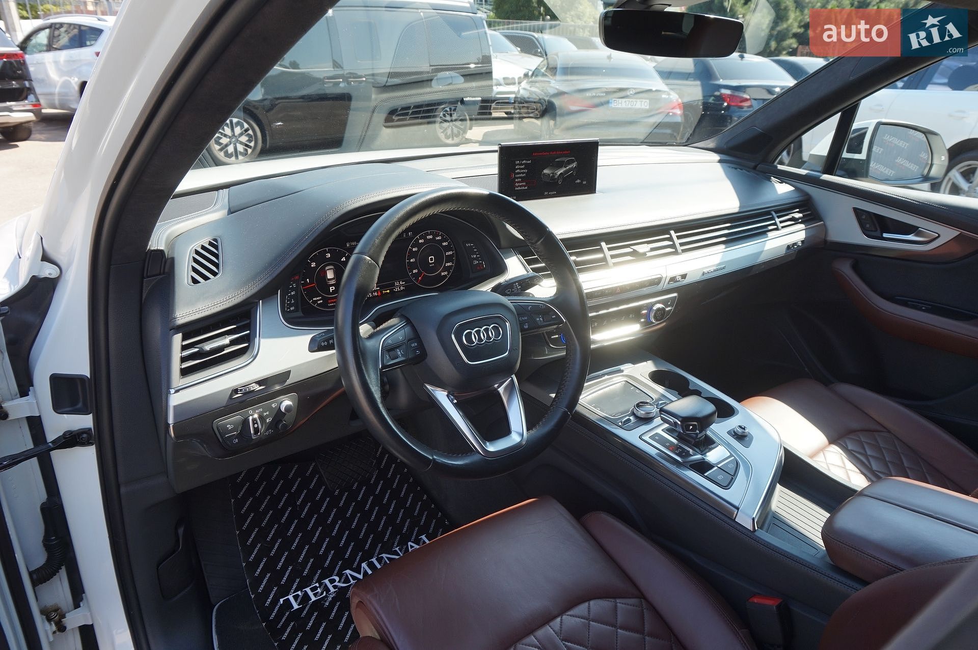 Audi Q7 2017 VIN WAUZZZ4M4JD000590 фото оголошення 48 з 87