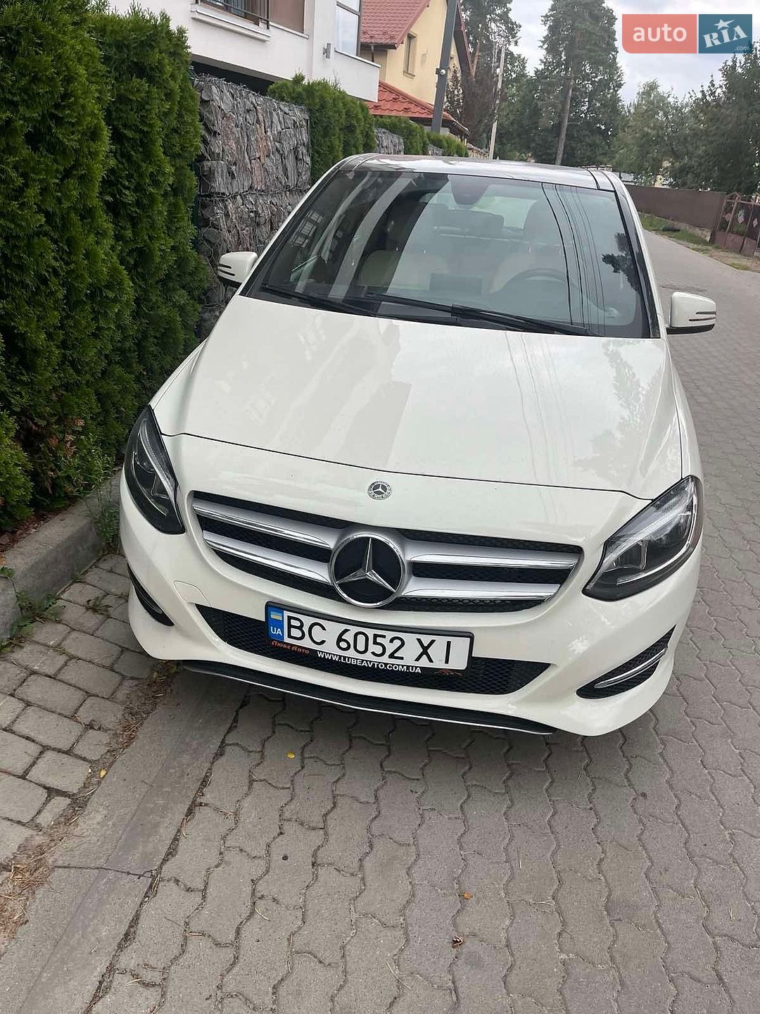 Mercedes-Benz B-Class 2017 VIN WDDMH4GB7JJ465076 фото оголошення 5 з 26