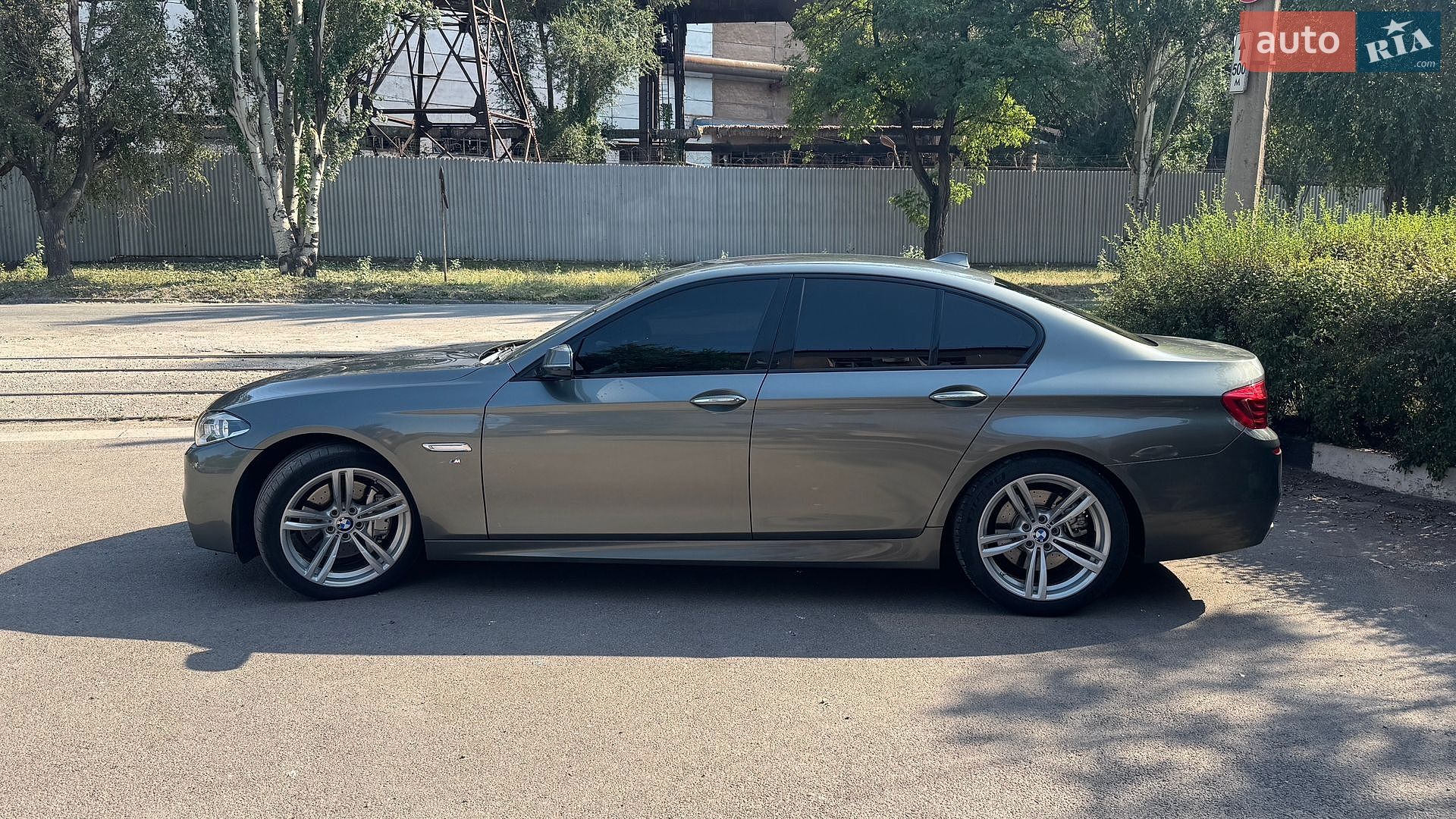 BMW 5 Series 2014 VIN WBA5D71030GB53206 фото оголошення 6 з 26