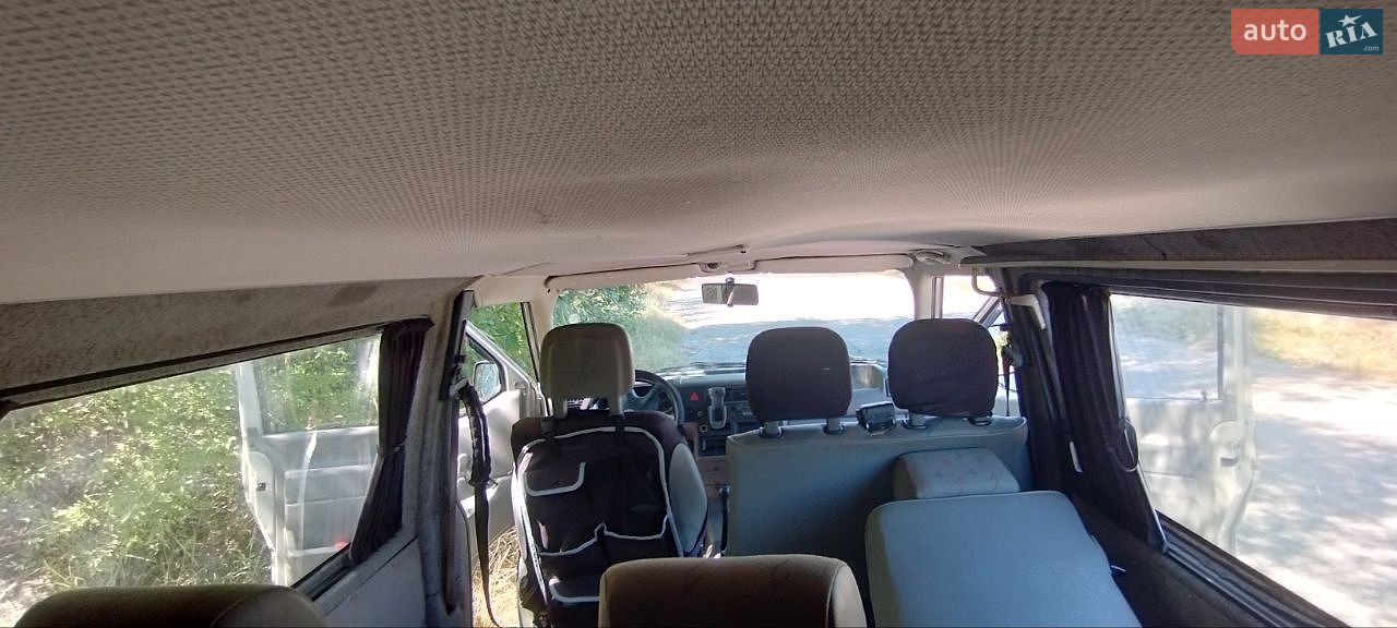 Volkswagen Transporter 2000 VIN WV1ZZZ70ZYH129928 фото оголошення 3 з 18
