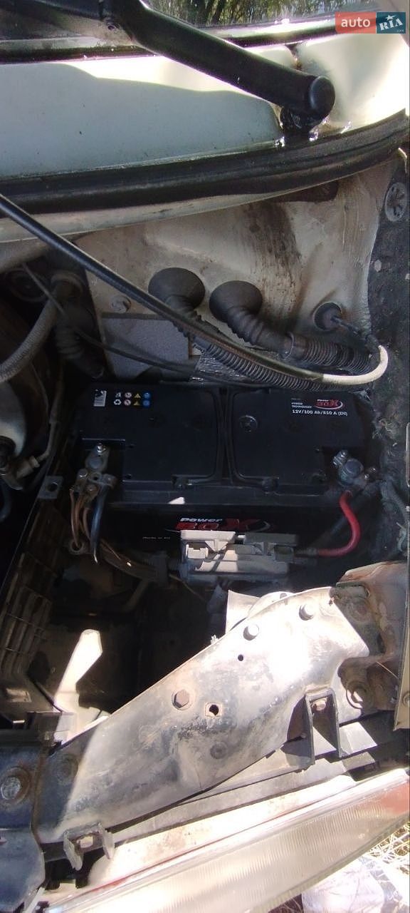 Volkswagen Transporter 2000 VIN WV1ZZZ70ZYH129928 фото оголошення 4 з 18