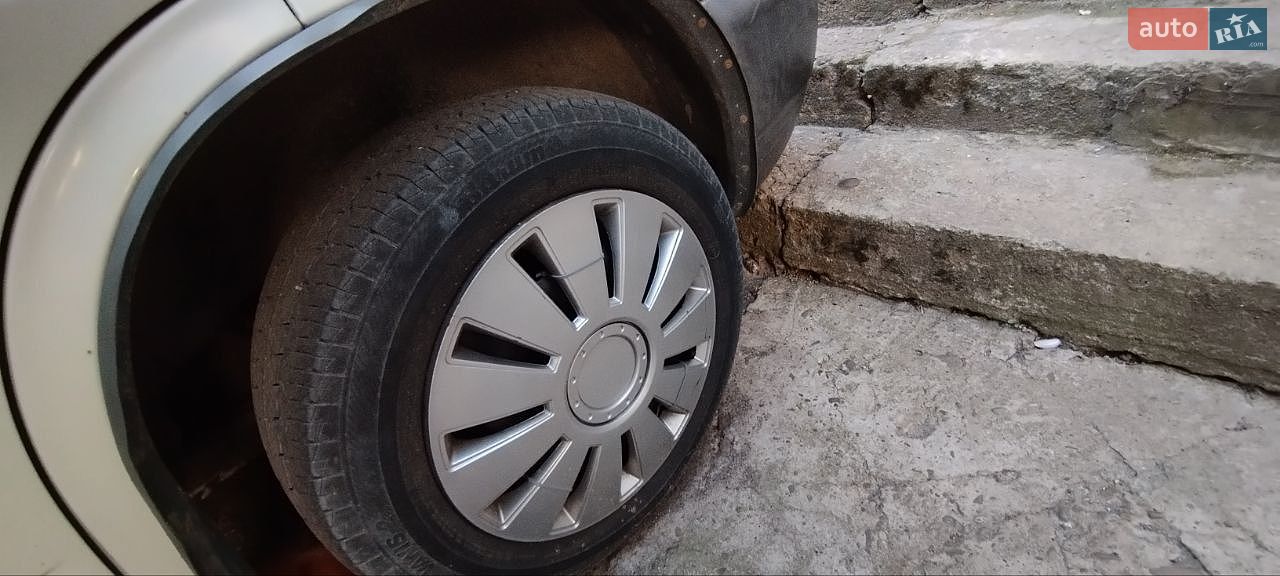 Volkswagen Transporter 2000 VIN WV1ZZZ70ZYH129928 фото оголошення 10 з 18
