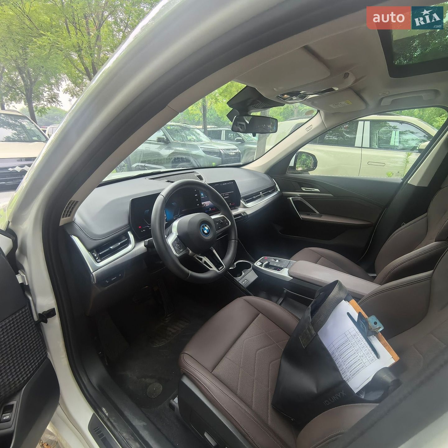 BMW iX1 2025 VIN LBV61FX09SMA92849 фото оголошення 14 з 17