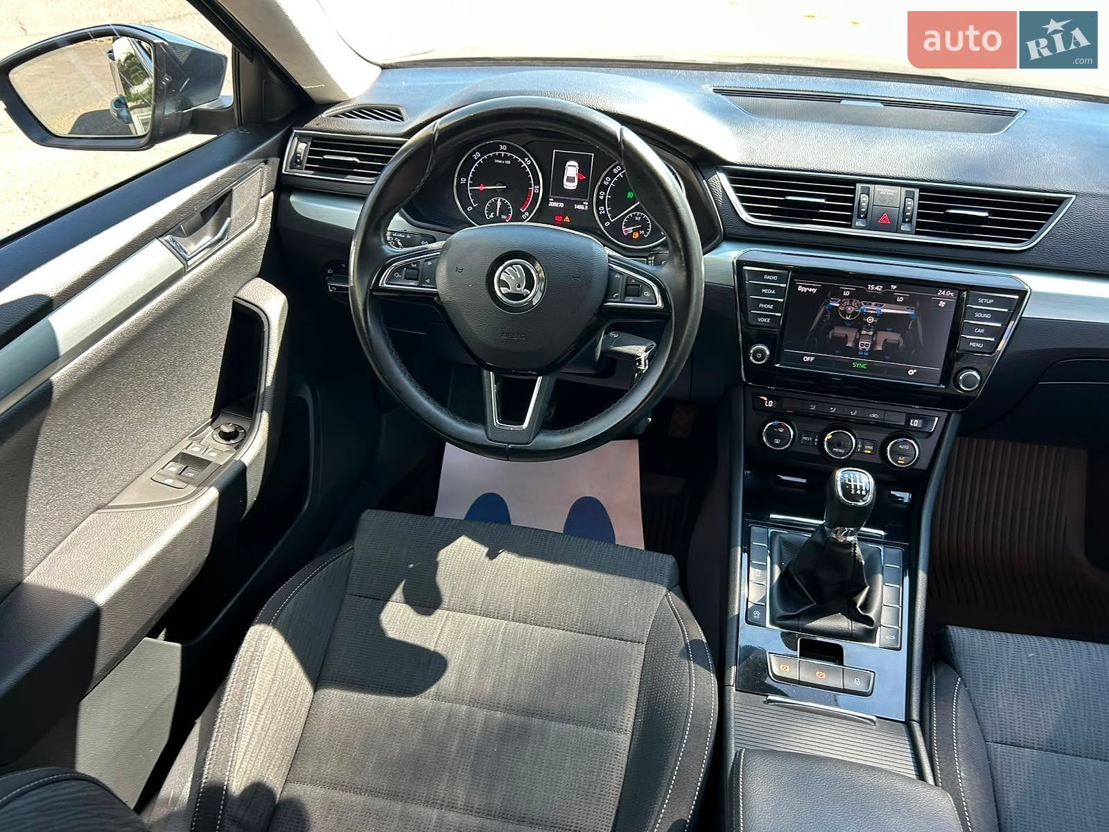 Skoda Superb 2016 VIN TMBAJ7NP1H7039053 фото оголошення 16 з 69
