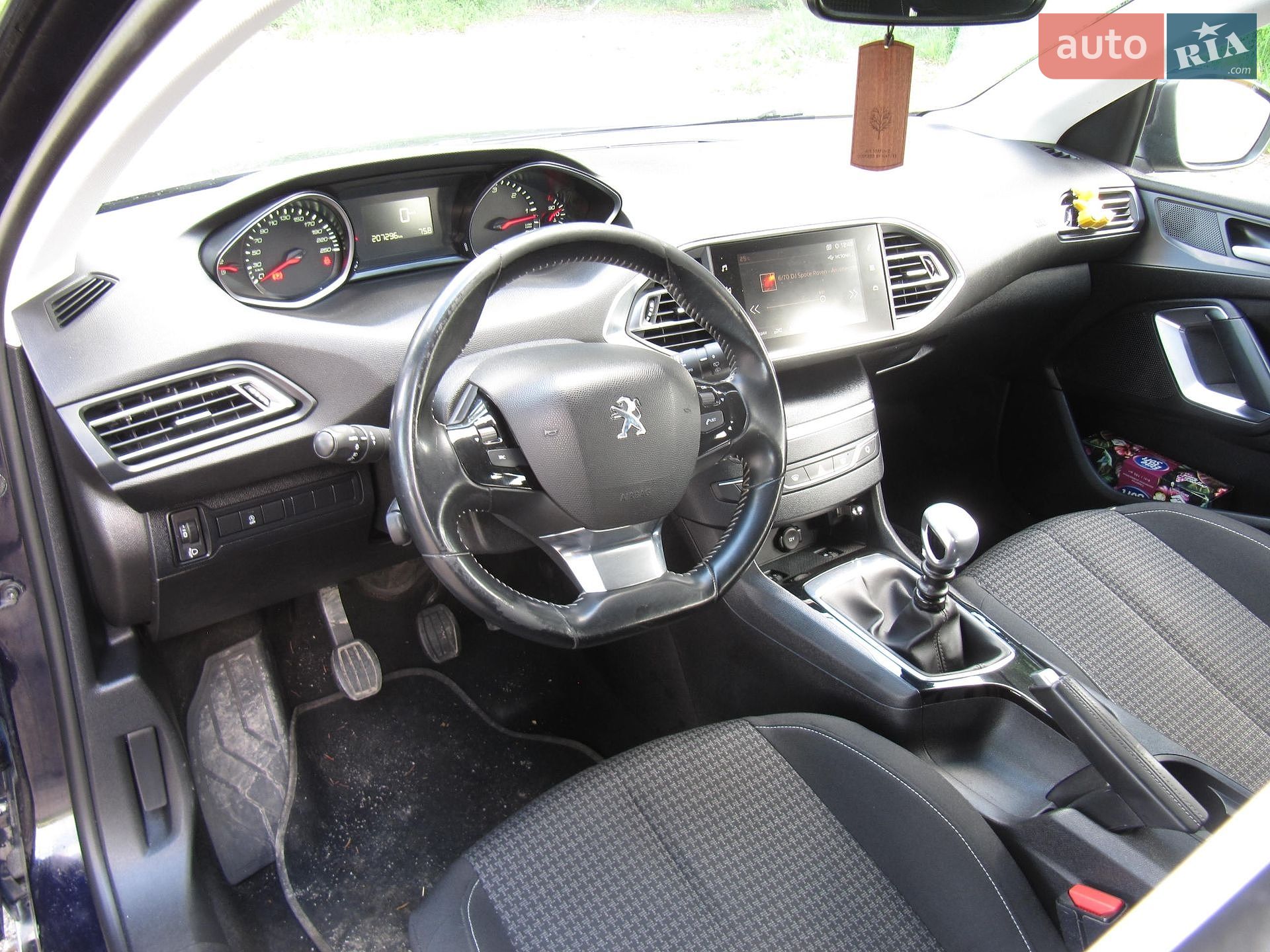 Peugeot 308 2019 VIN VF3LCYHZPKS207297 фото оголошення 40 з 47