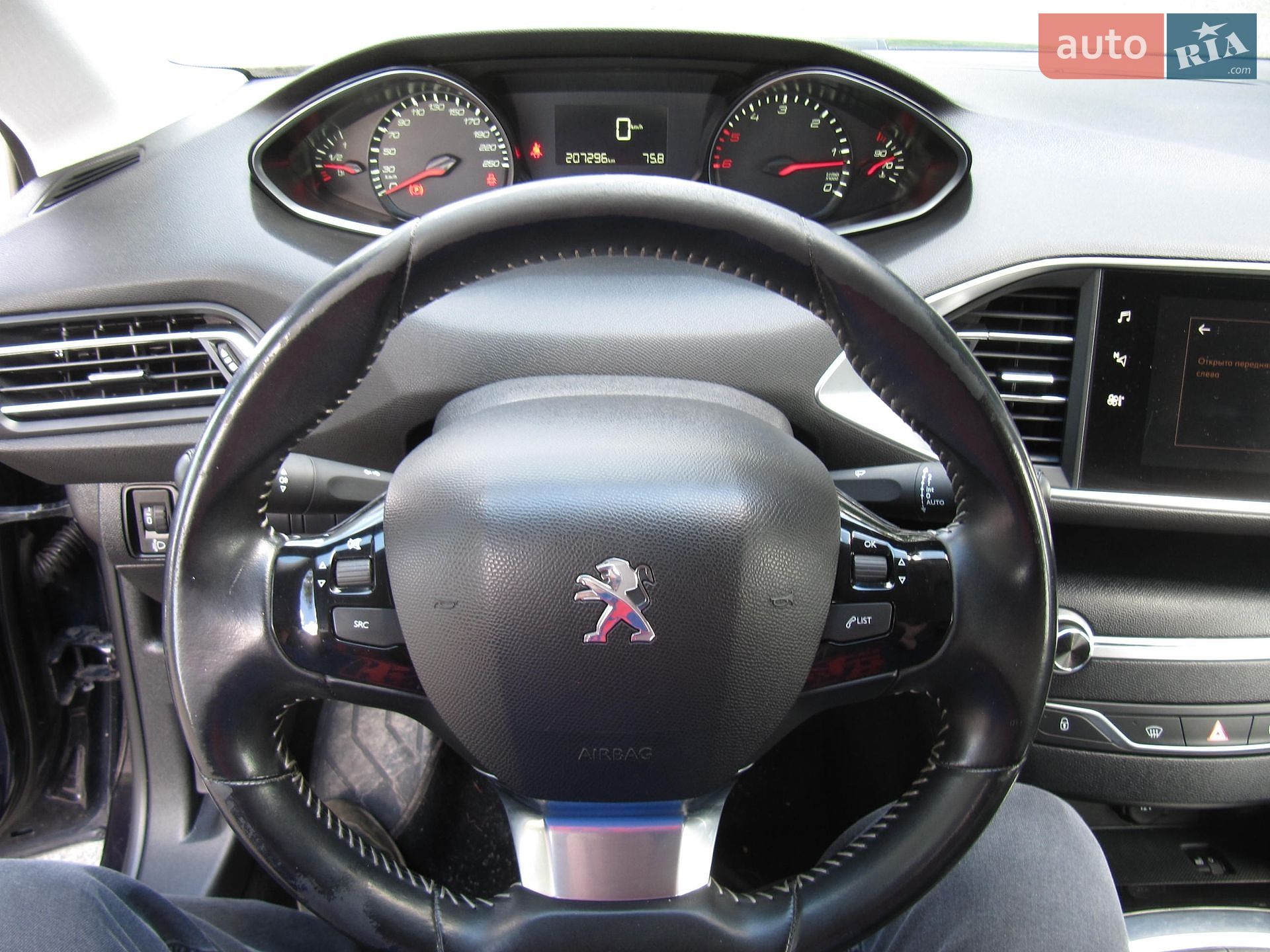 Peugeot 308 2019 VIN VF3LCYHZPKS207297 фото оголошення 44 з 47