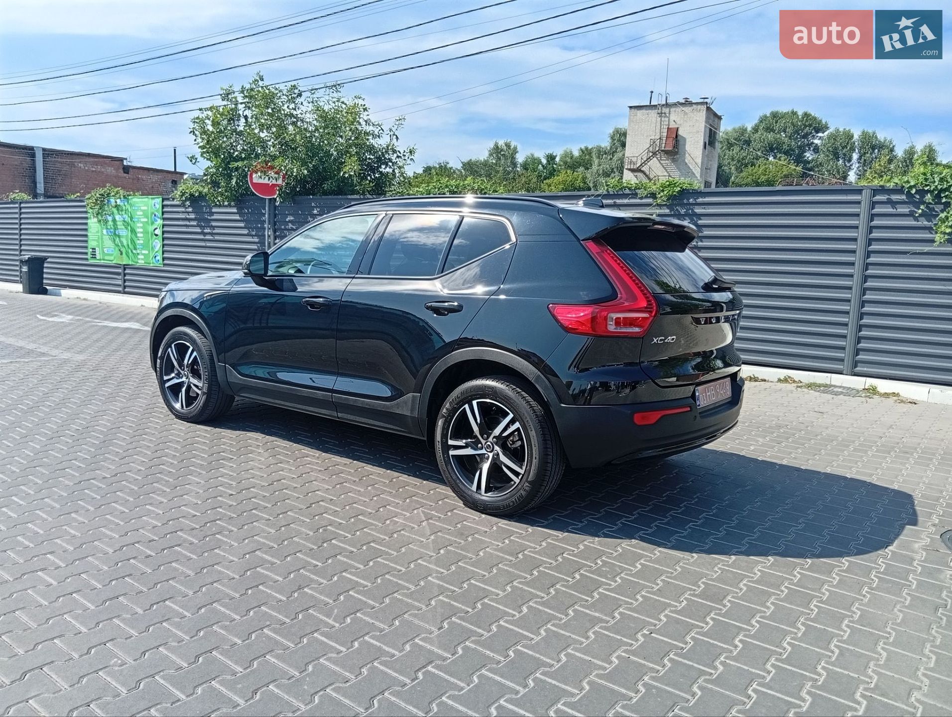 Volvo Xc40 2024 VIN YV4L12UK2R2334739 фото оголошення 5 з 21