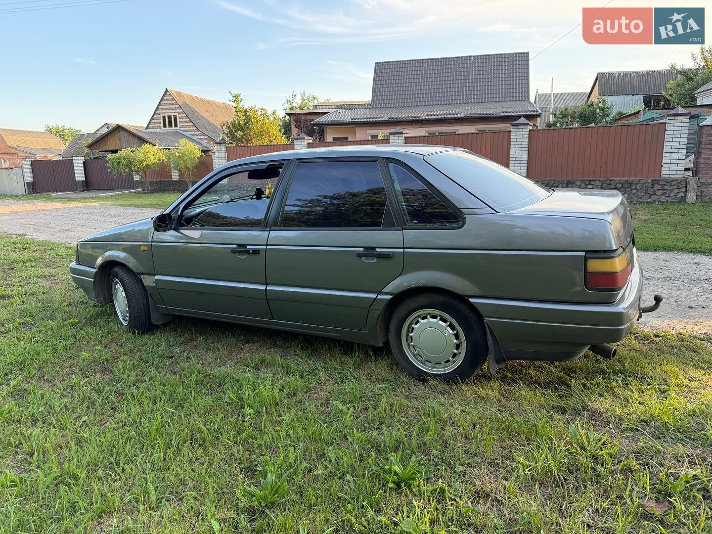 Volkswagen Passat 1992 VIN WVWZZZ31ZNB048984 фото оголошення 5 з 22