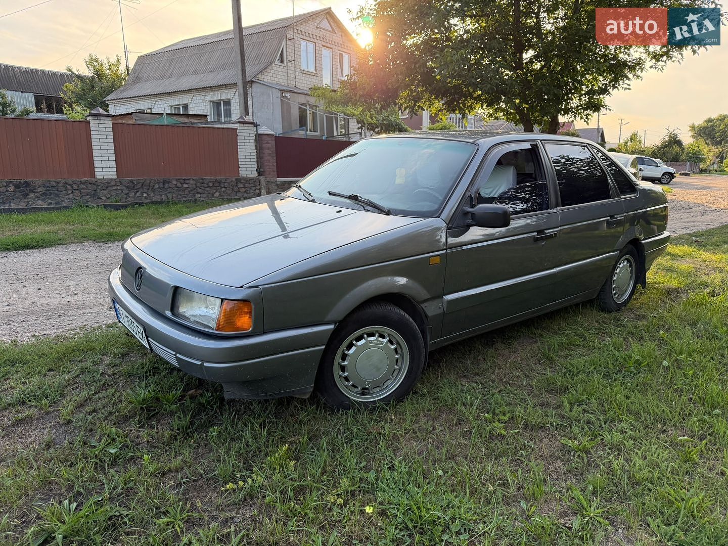 Volkswagen Passat 1992 VIN WVWZZZ31ZNB048984 фото оголошення 7 з 22