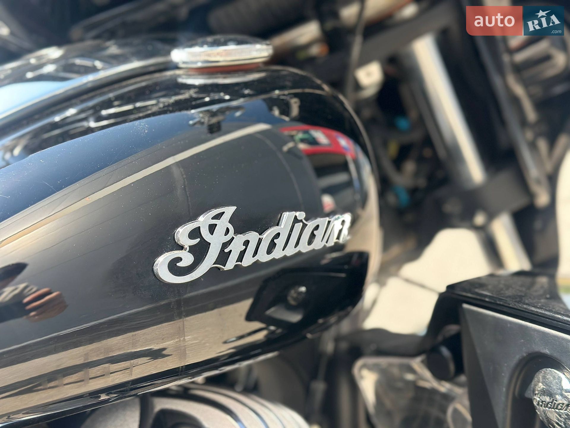 Indian Roadmaster 2017 VIN 56KTRAAA7H3354389 фото оголошення 7 з 14