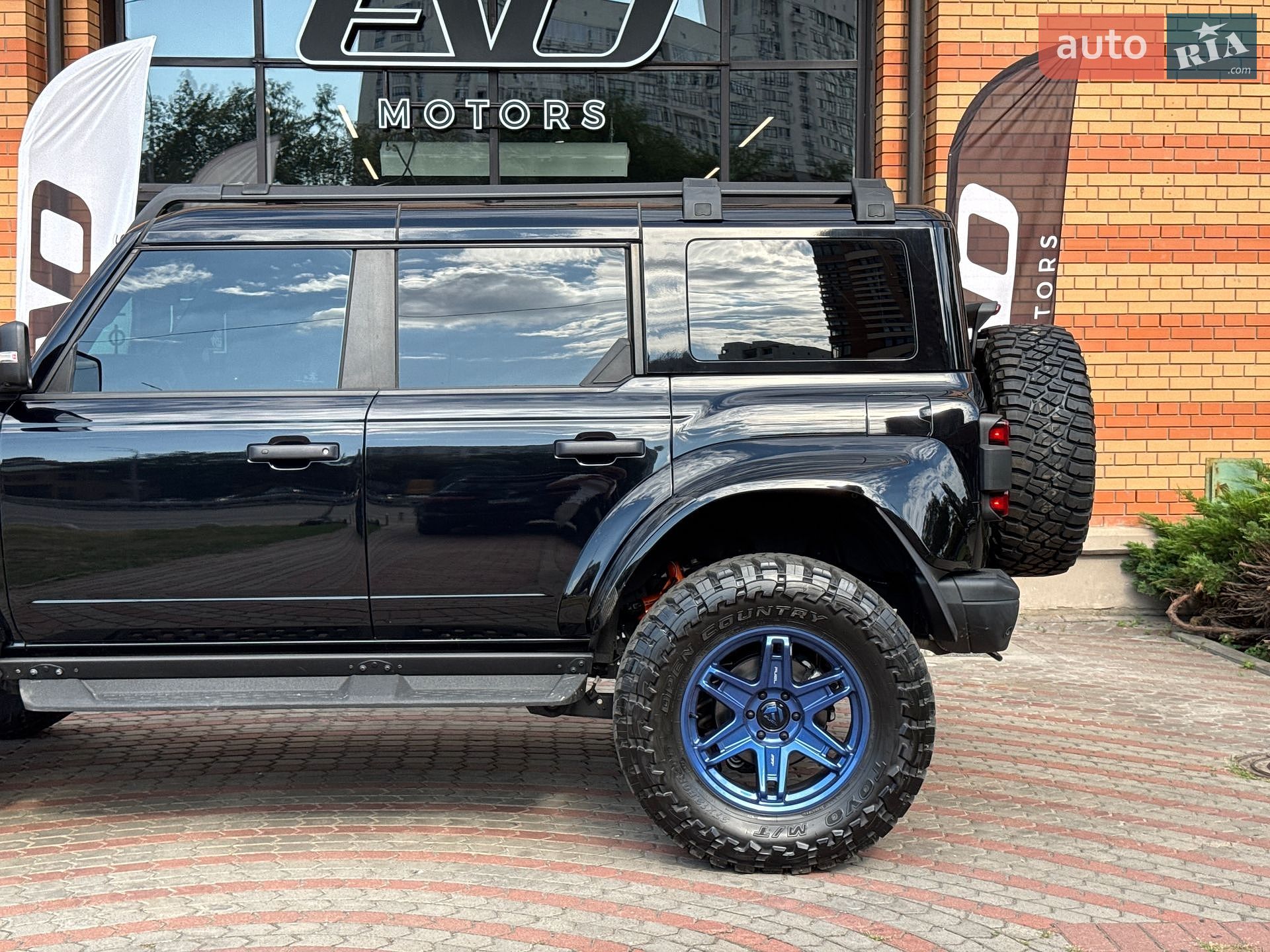 Ford Bronco 2024 VIN 1FMEE0RR8RLB33346 фото оголошення 5 з 53