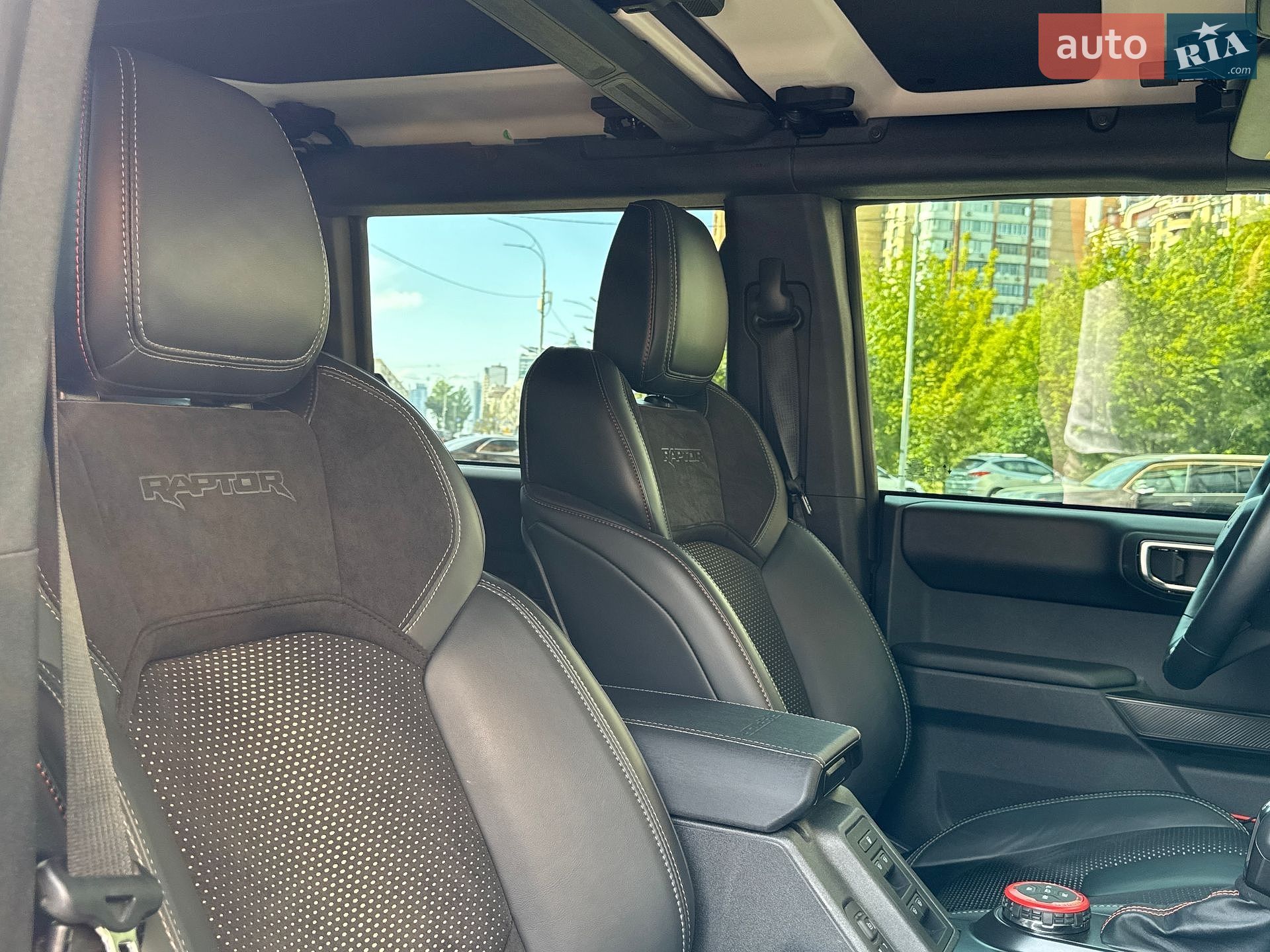 Ford Bronco 2024 VIN 1FMEE0RR8RLB33346 фото оголошення 40 з 53