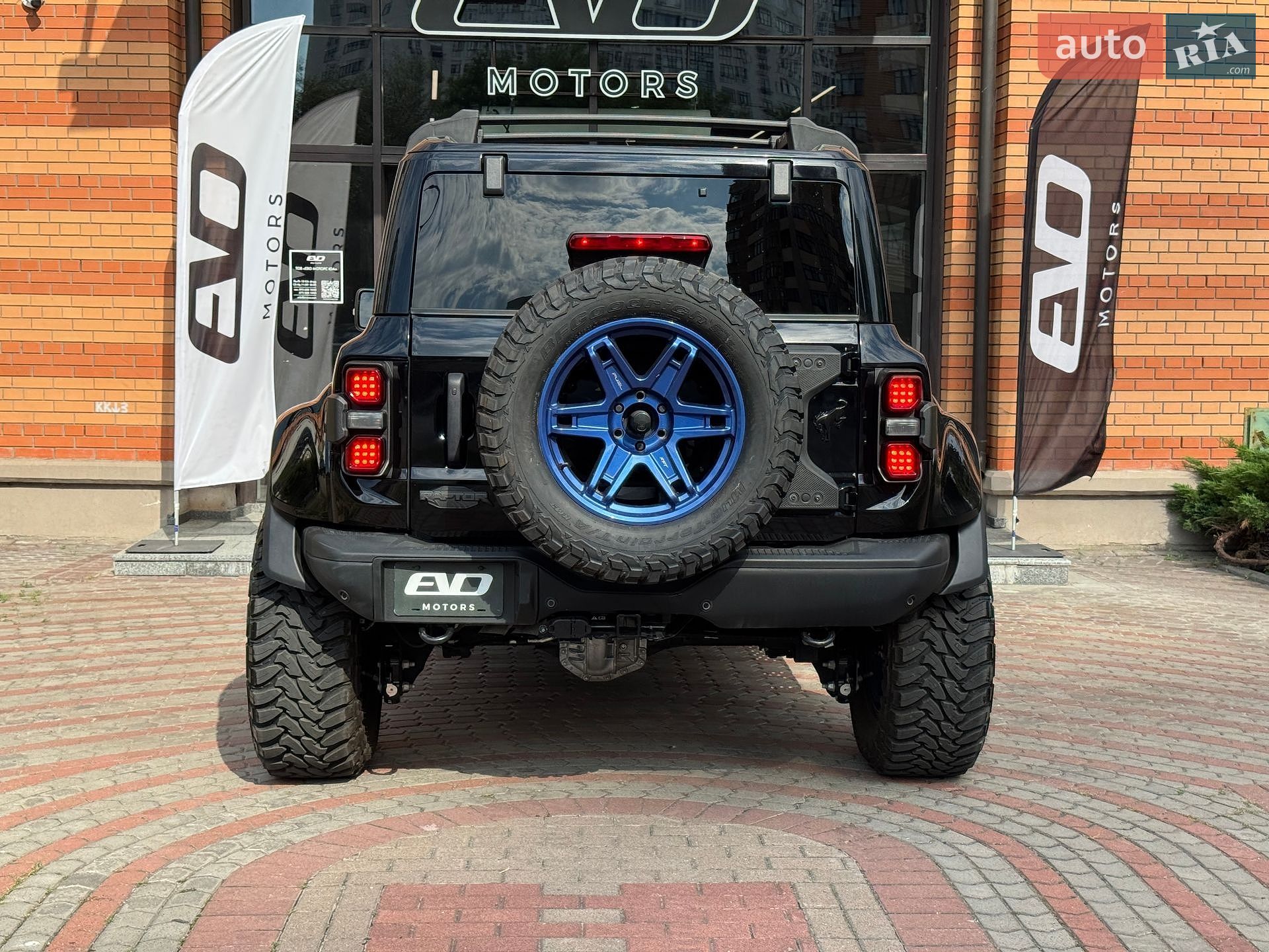Ford Bronco 2024 VIN 1FMEE0RR8RLB33346 фото оголошення 10 з 53