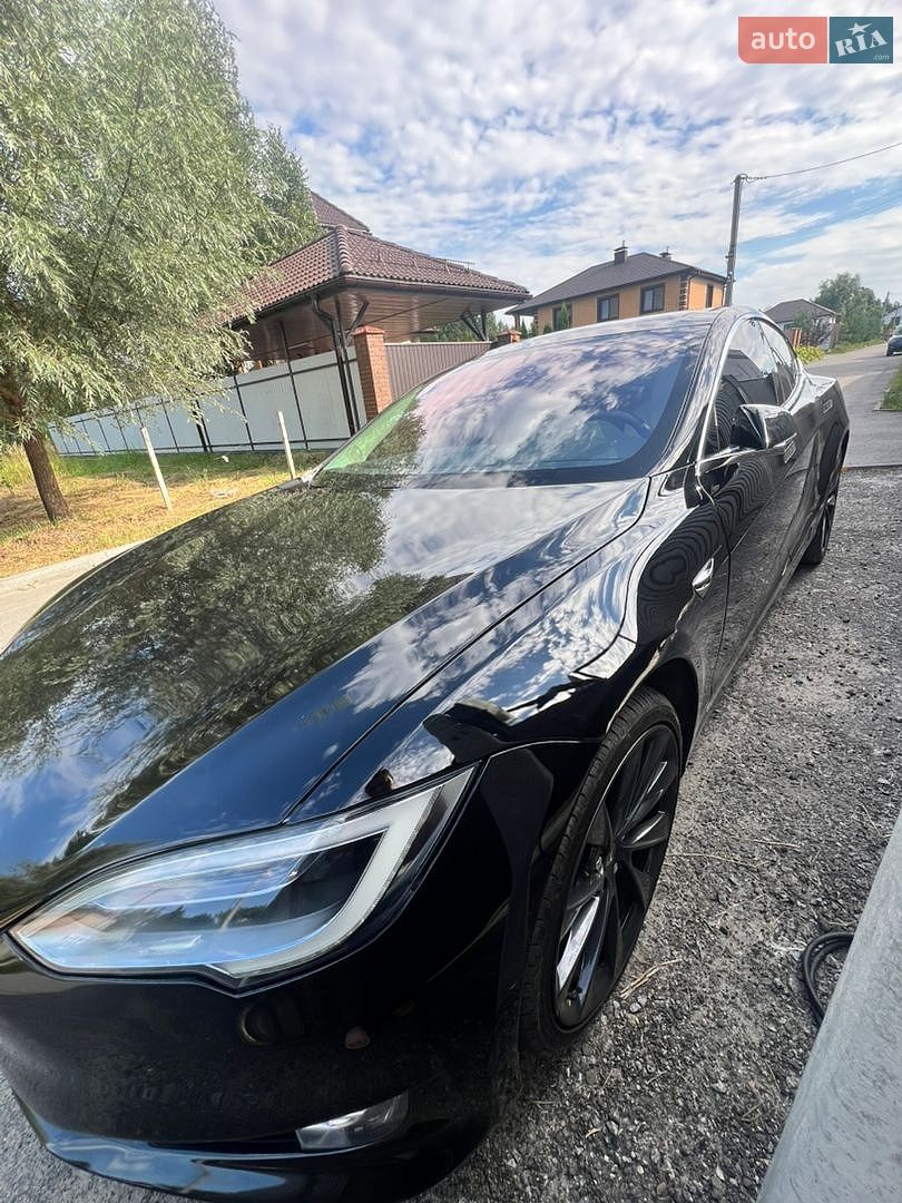 Tesla Model S 2018 VIN 5YJSA1E23JF265908 фото оголошення 4 з 16