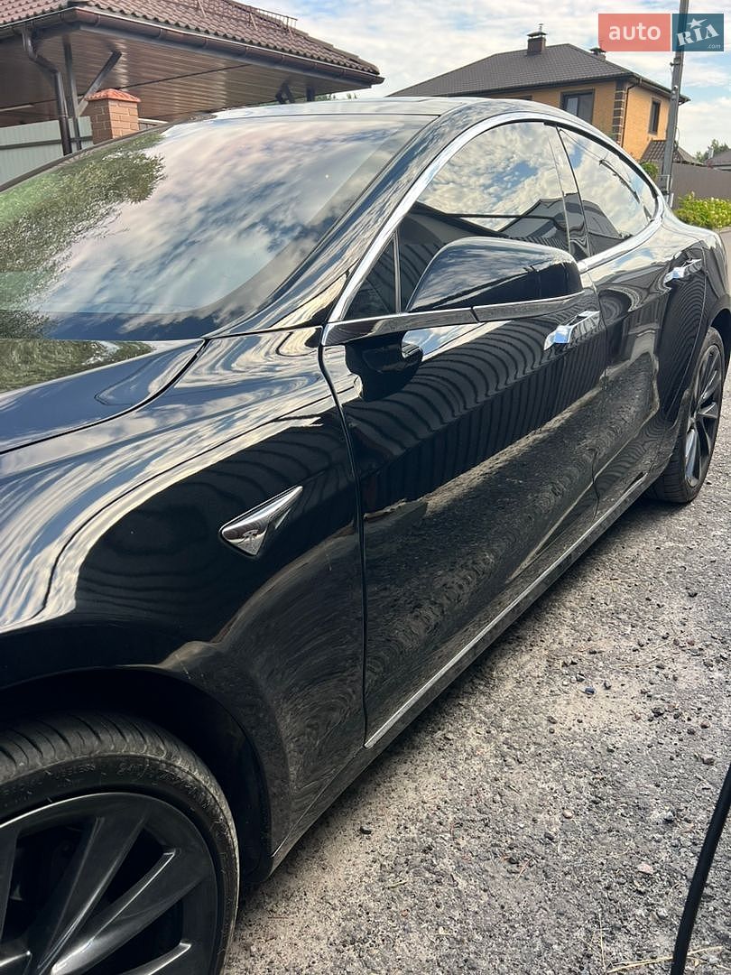 Tesla Model S 2018 VIN 5YJSA1E23JF265908 фото оголошення 7 з 16