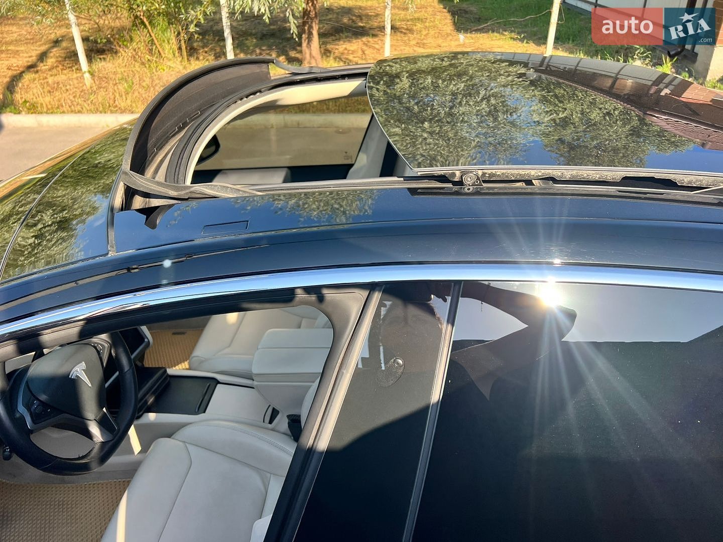 Tesla Model S 2018 VIN 5YJSA1E23JF265908 фото оголошення 12 з 16