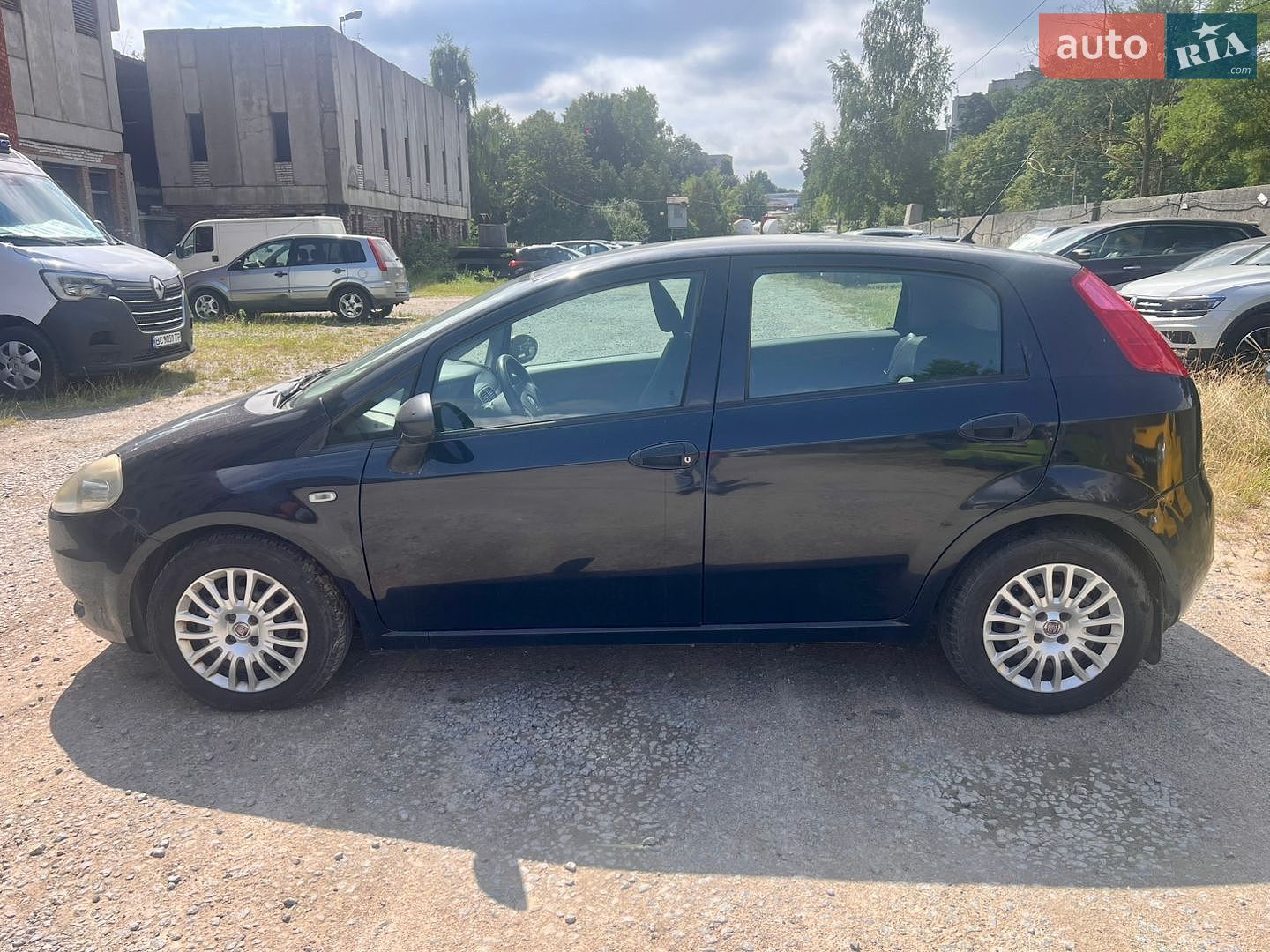 Fiat Grande Punto 2011 VIN ZFA19900001831592 фото оголошення 4 з 15