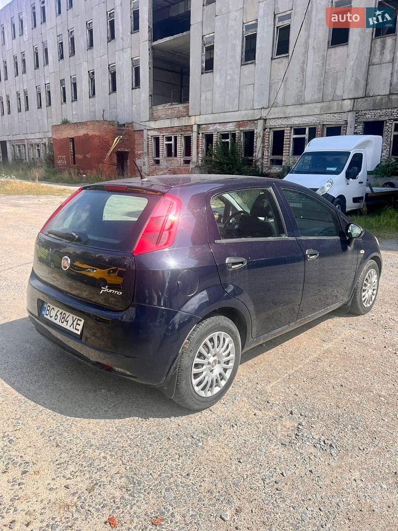 Fiat Grande Punto 2011 VIN ZFA19900001831592 фото оголошення 6 з 15