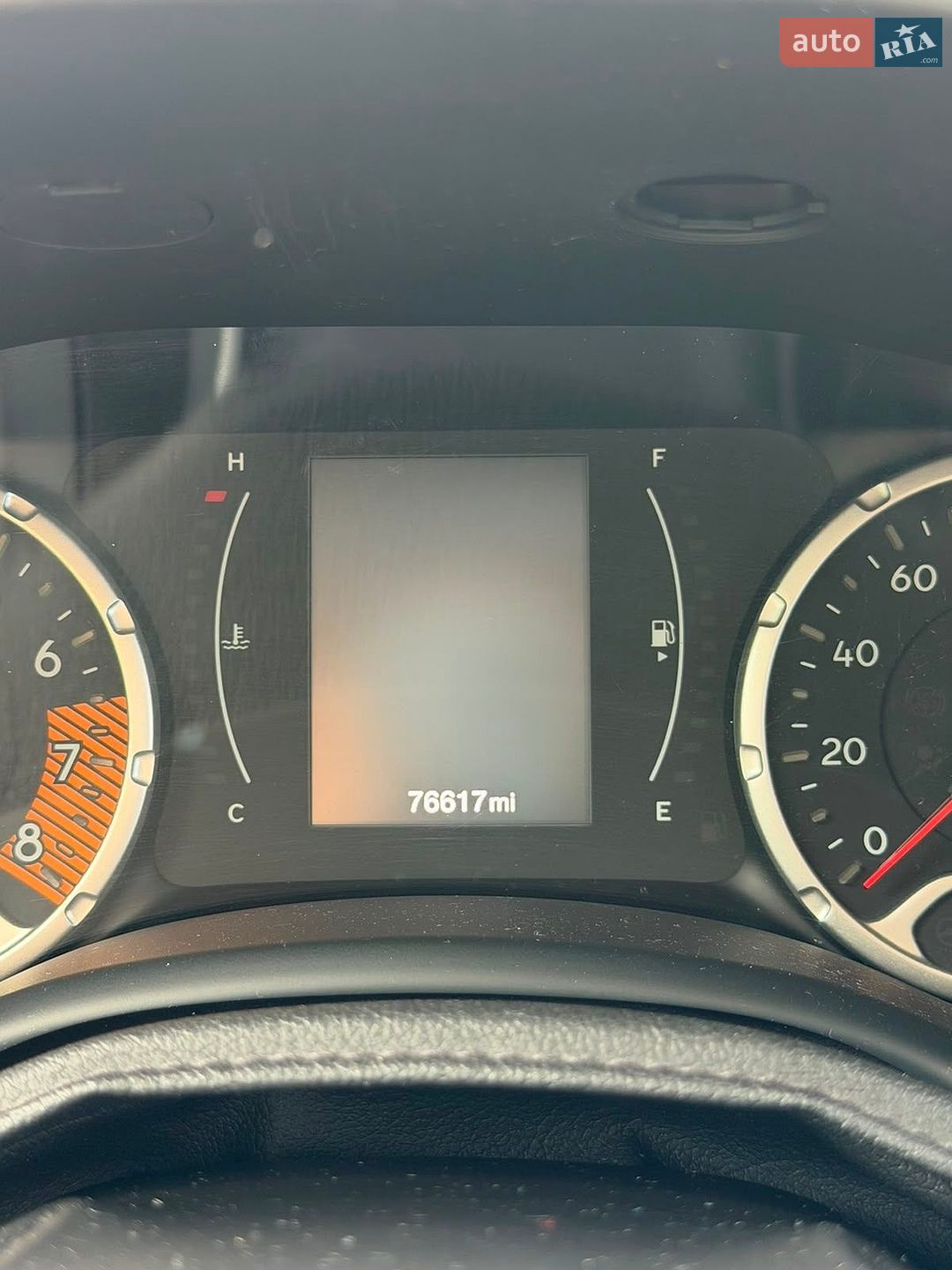 Jeep Renegade 2019 VIN ZACNJBAB5KPJ82366 фото оголошення 17 з 31