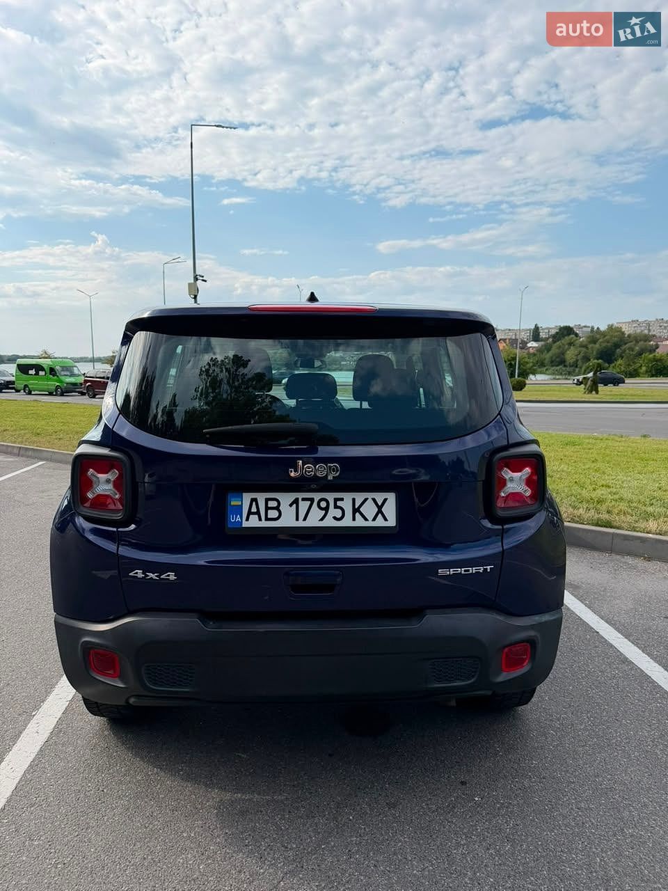 Jeep Renegade 2019 VIN ZACNJBAB5KPJ82366 фото оголошення 12 з 31