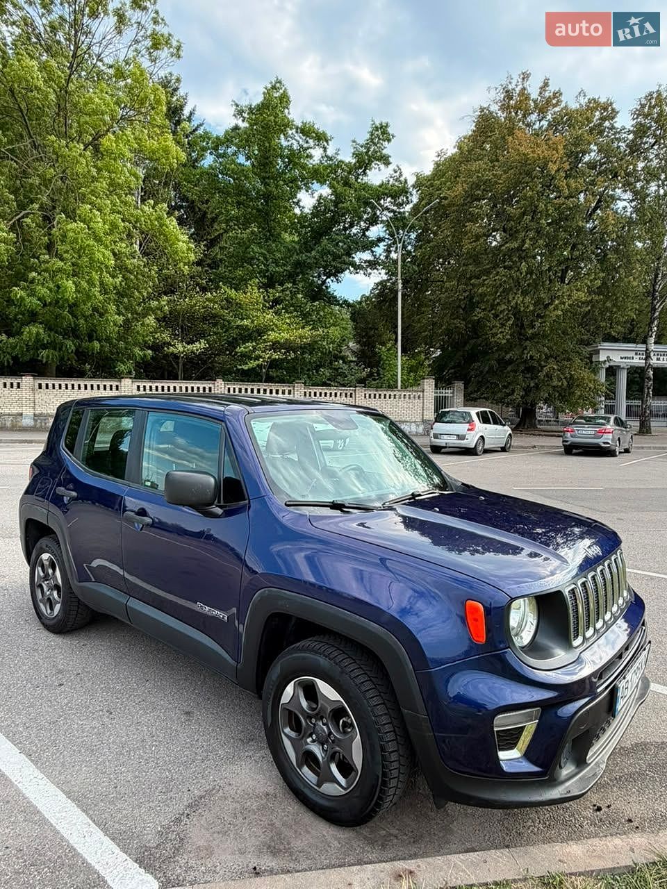 Jeep Renegade 2019 VIN ZACNJBAB5KPJ82366 фото оголошення 5 з 31