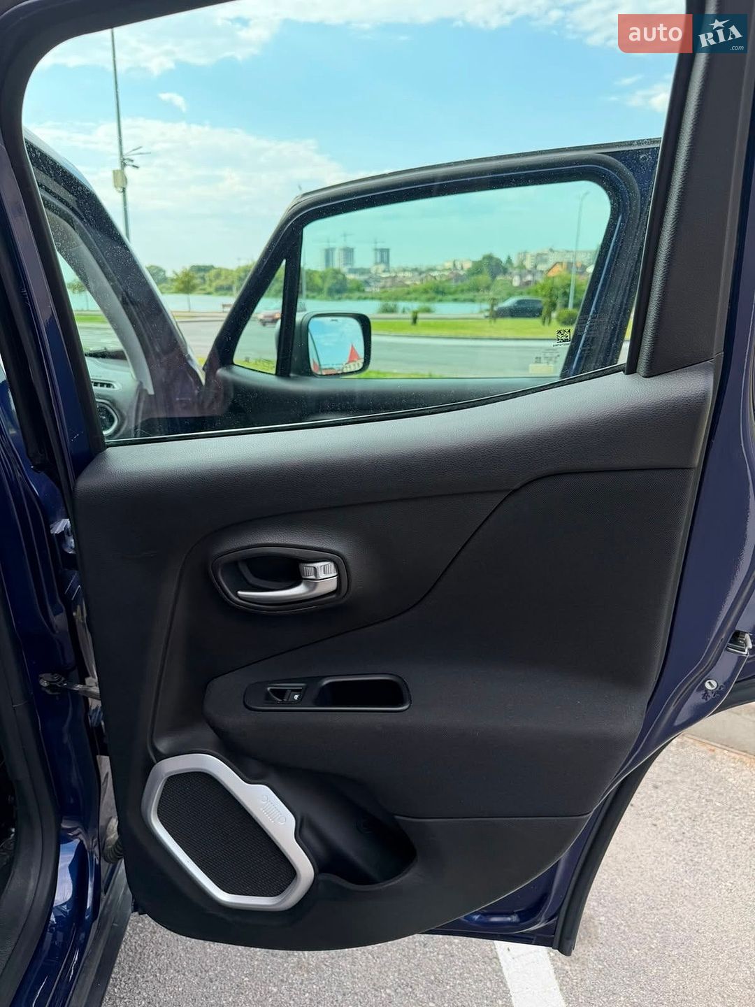 Jeep Renegade 2019 VIN ZACNJBAB5KPJ82366 фото оголошення 26 з 31