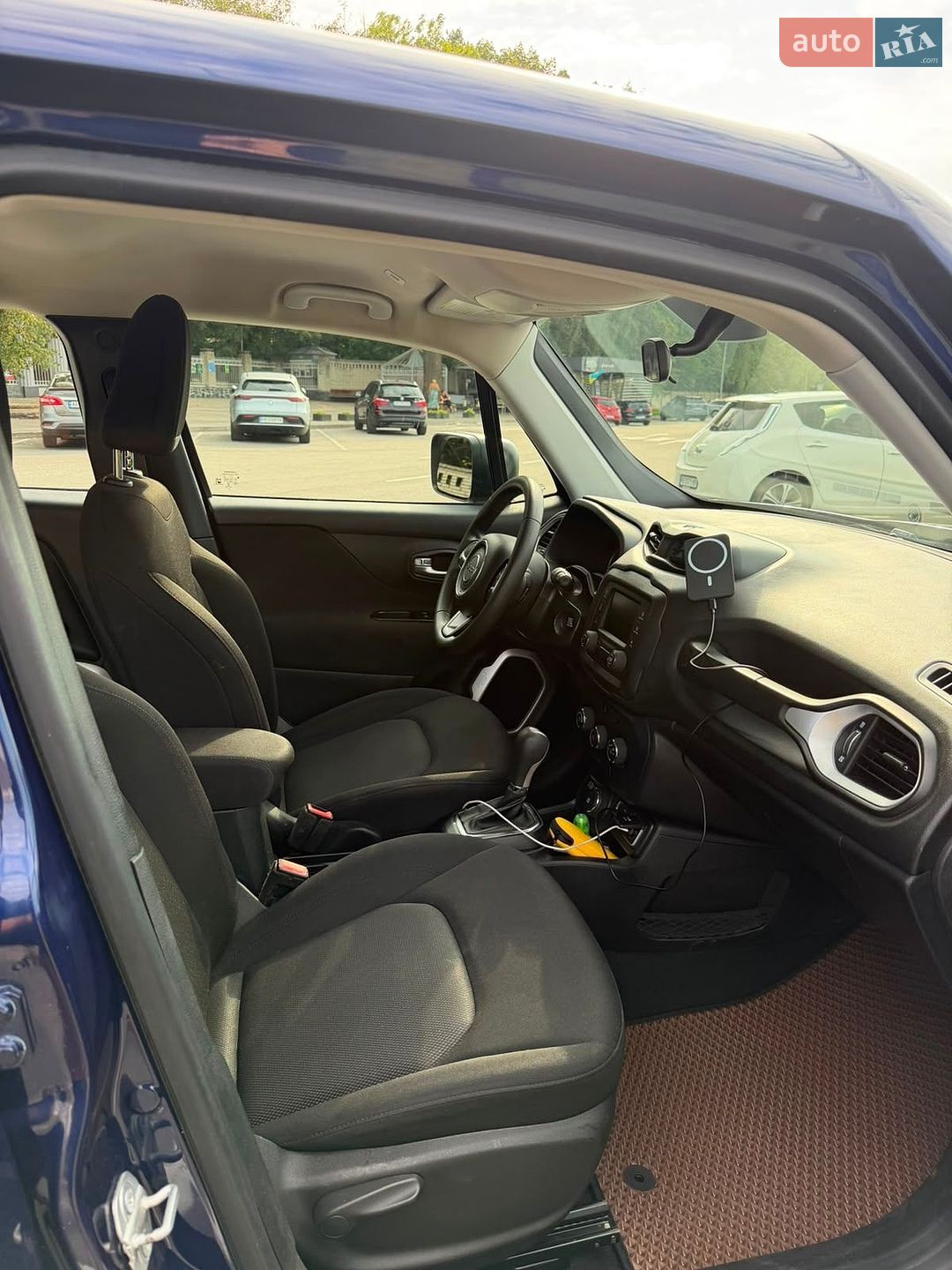 Jeep Renegade 2019 VIN ZACNJBAB5KPJ82366 фото оголошення 27 з 31