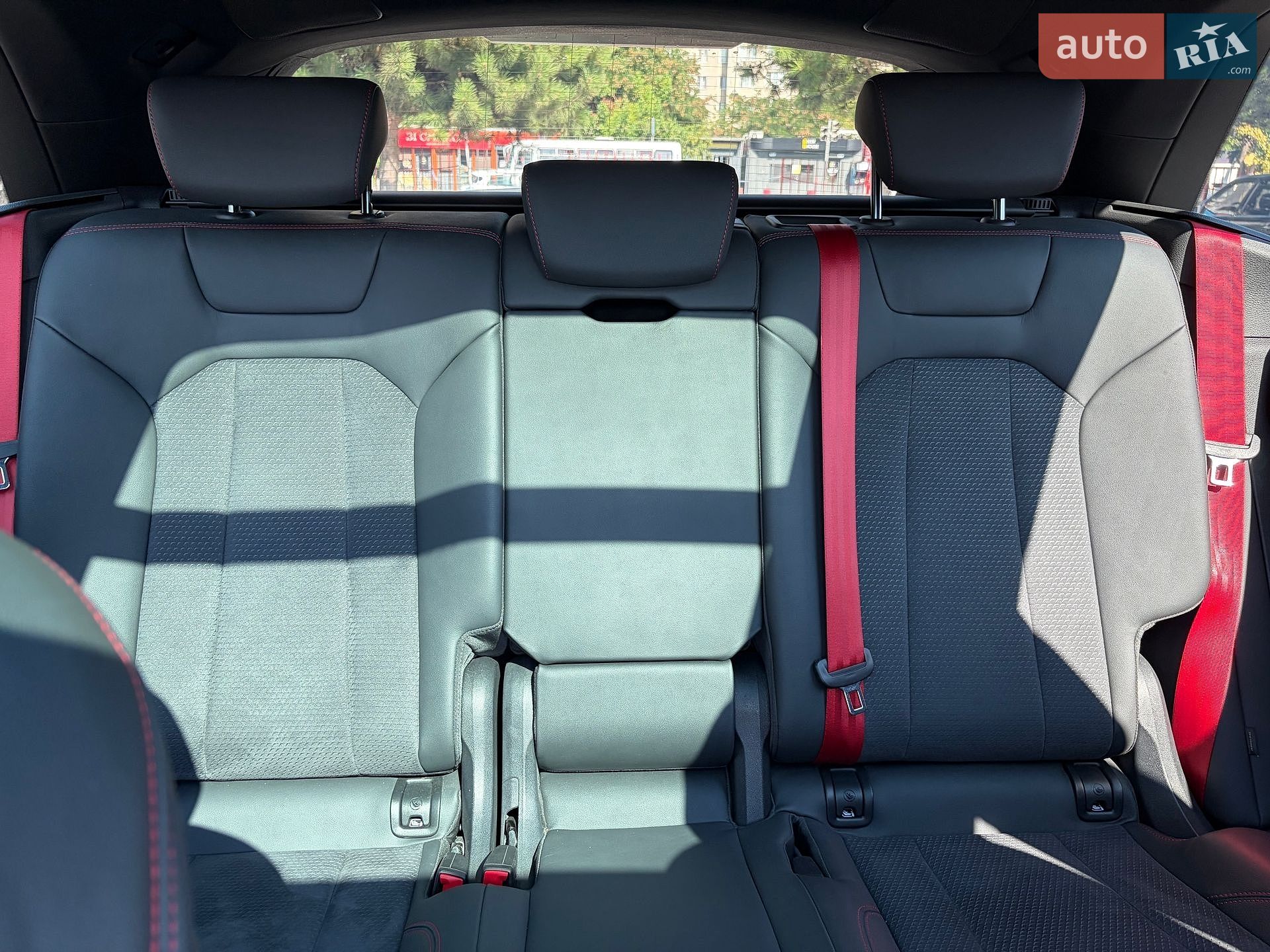 Audi Q8 2023 VIN WAUZZZF19RD004116 фото оголошення 22 з 45