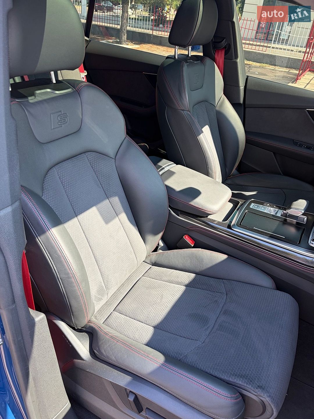 Audi Q8 2023 VIN WAUZZZF19RD004116 фото оголошення 21 з 45
