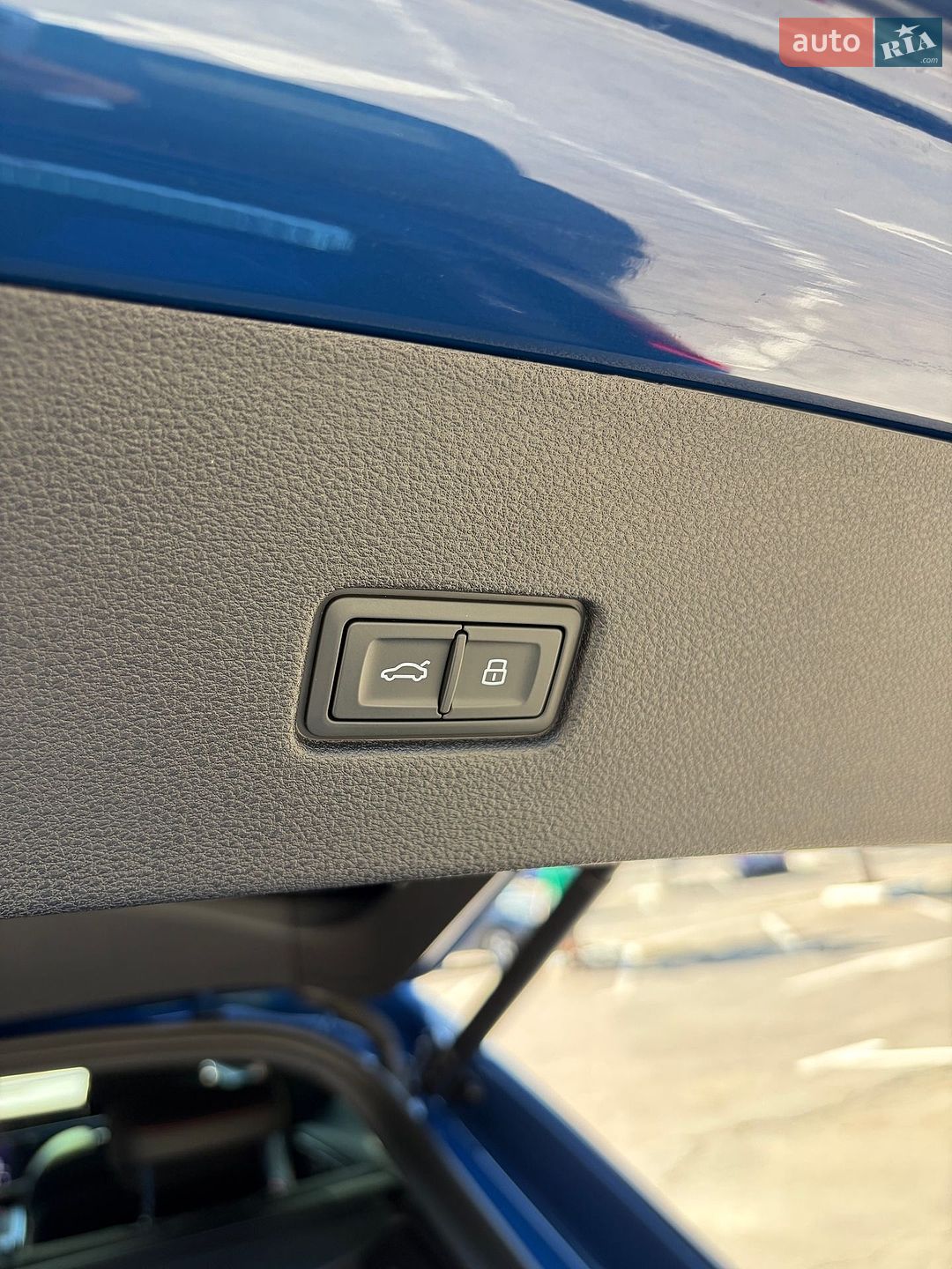 Audi Q8 2023 VIN WAUZZZF19RD004116 фото оголошення 29 з 45