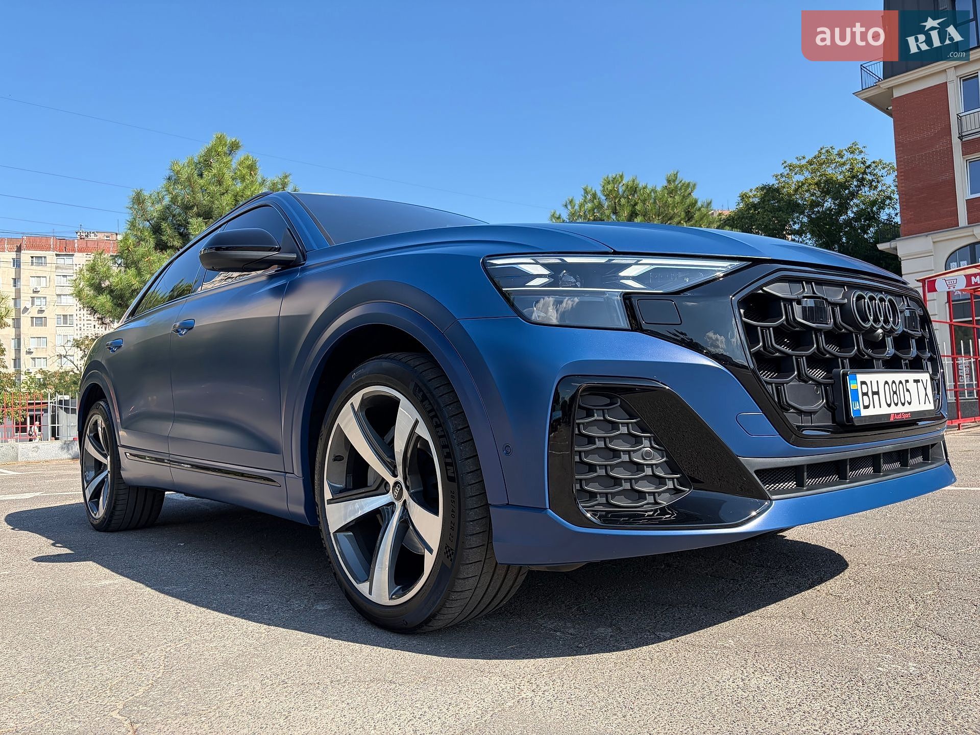 Audi Q8 2023 VIN WAUZZZF19RD004116 фото оголошення 3 з 45