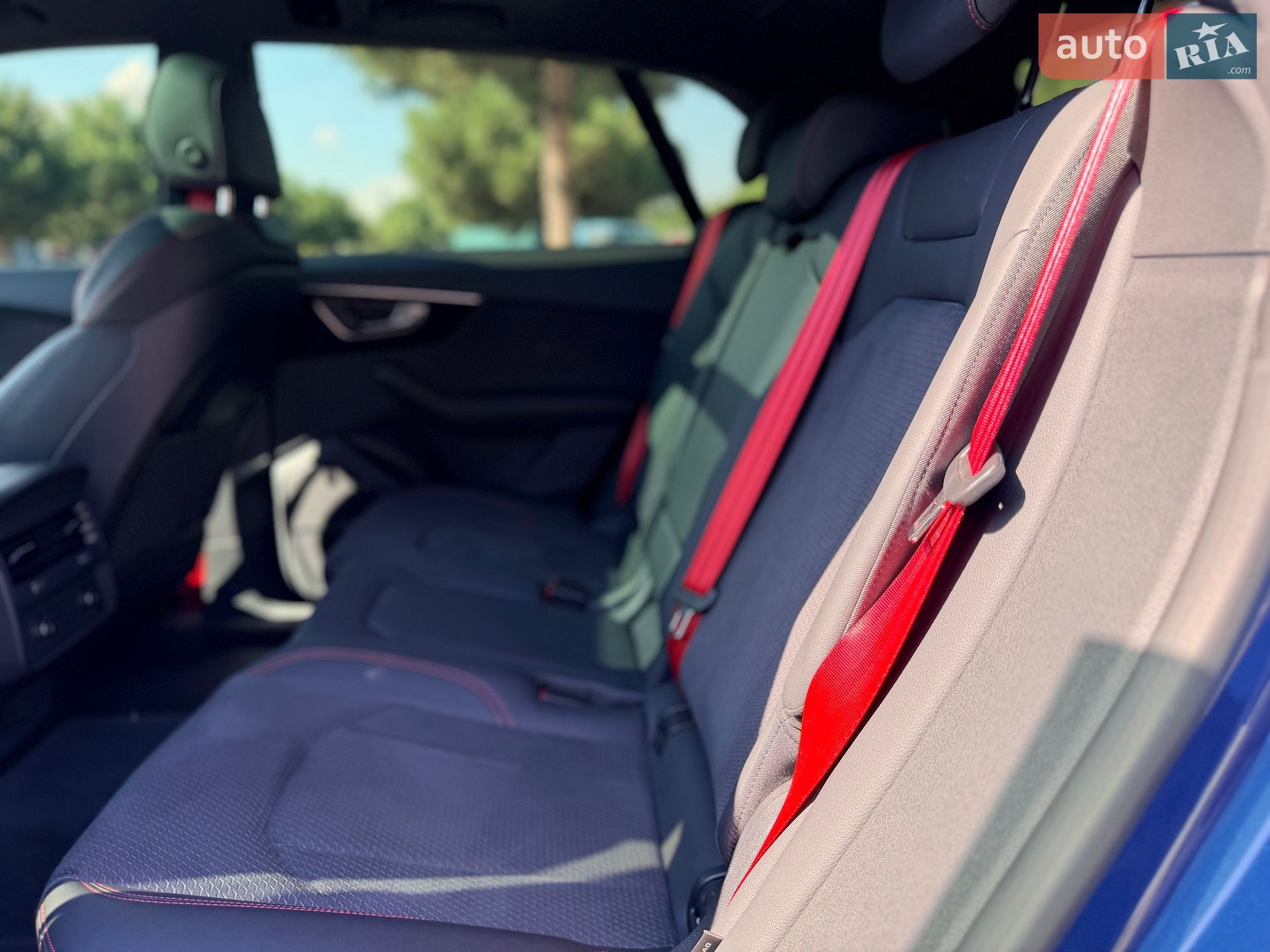 Audi Q8 2023 VIN WAUZZZF19RD004116 фото оголошення 23 з 45