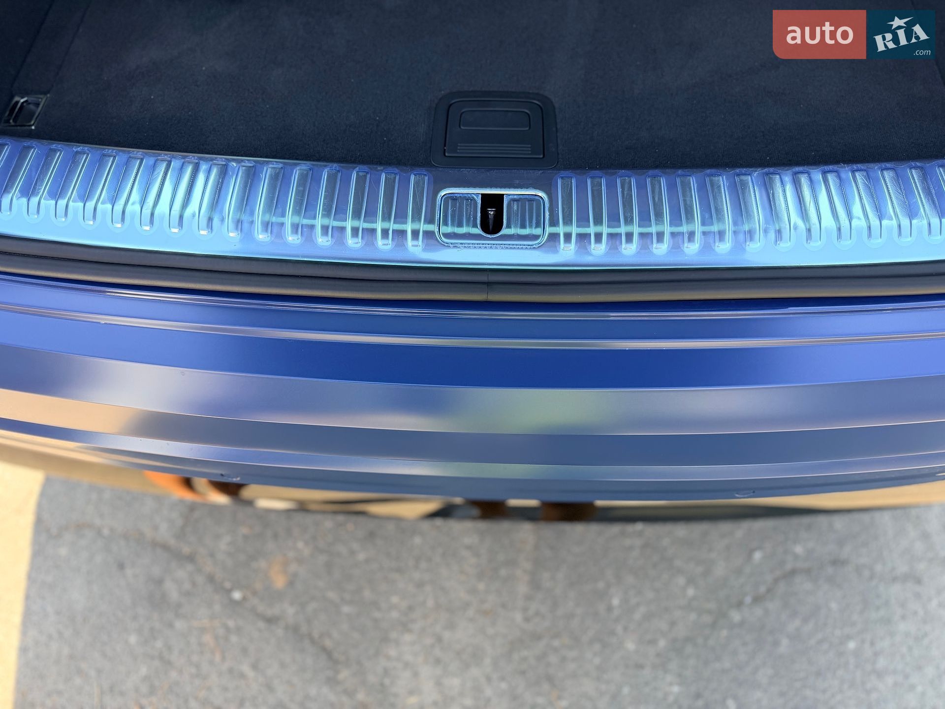 Audi Q8 2023 VIN WAUZZZF19RD004116 фото оголошення 32 з 45