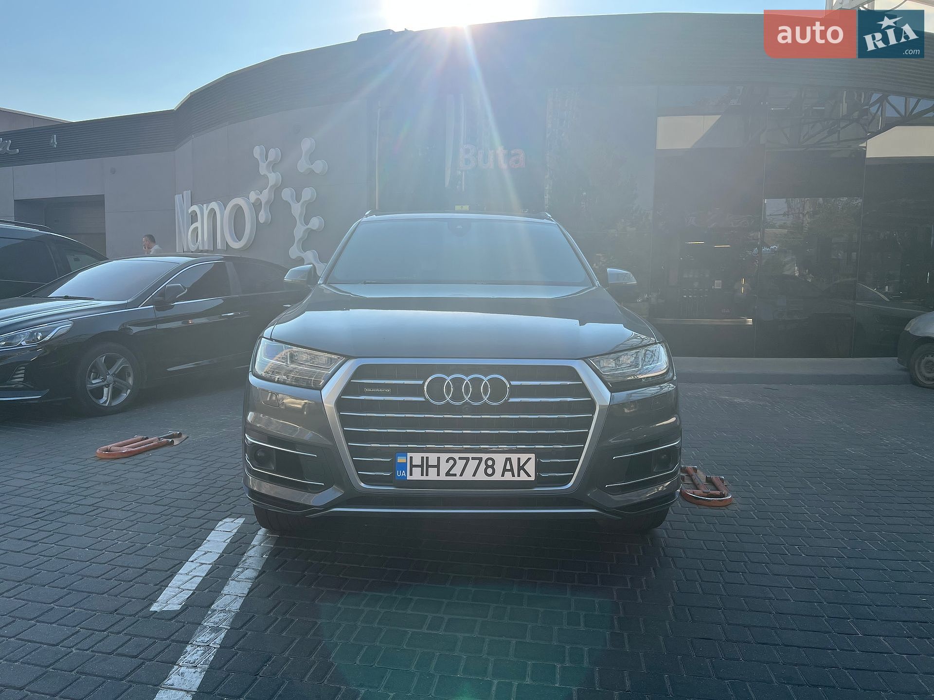 Audi Q7 2018 VIN WA1LAAF75KD010565 фото оголошення 5 з 10